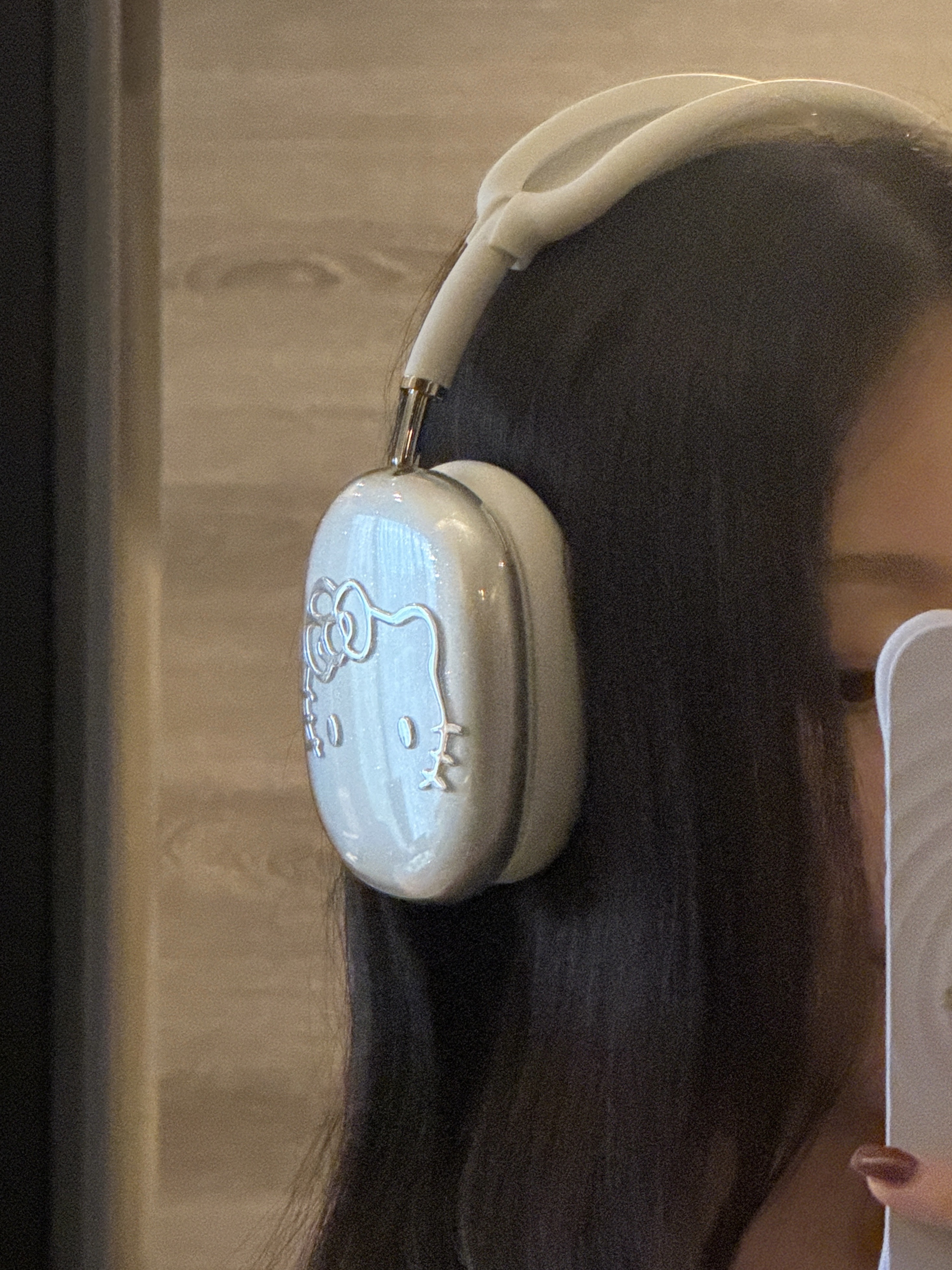 Apple AirPods Max Lightning Silver (Korean Ver.) 착용 스타일 - 2