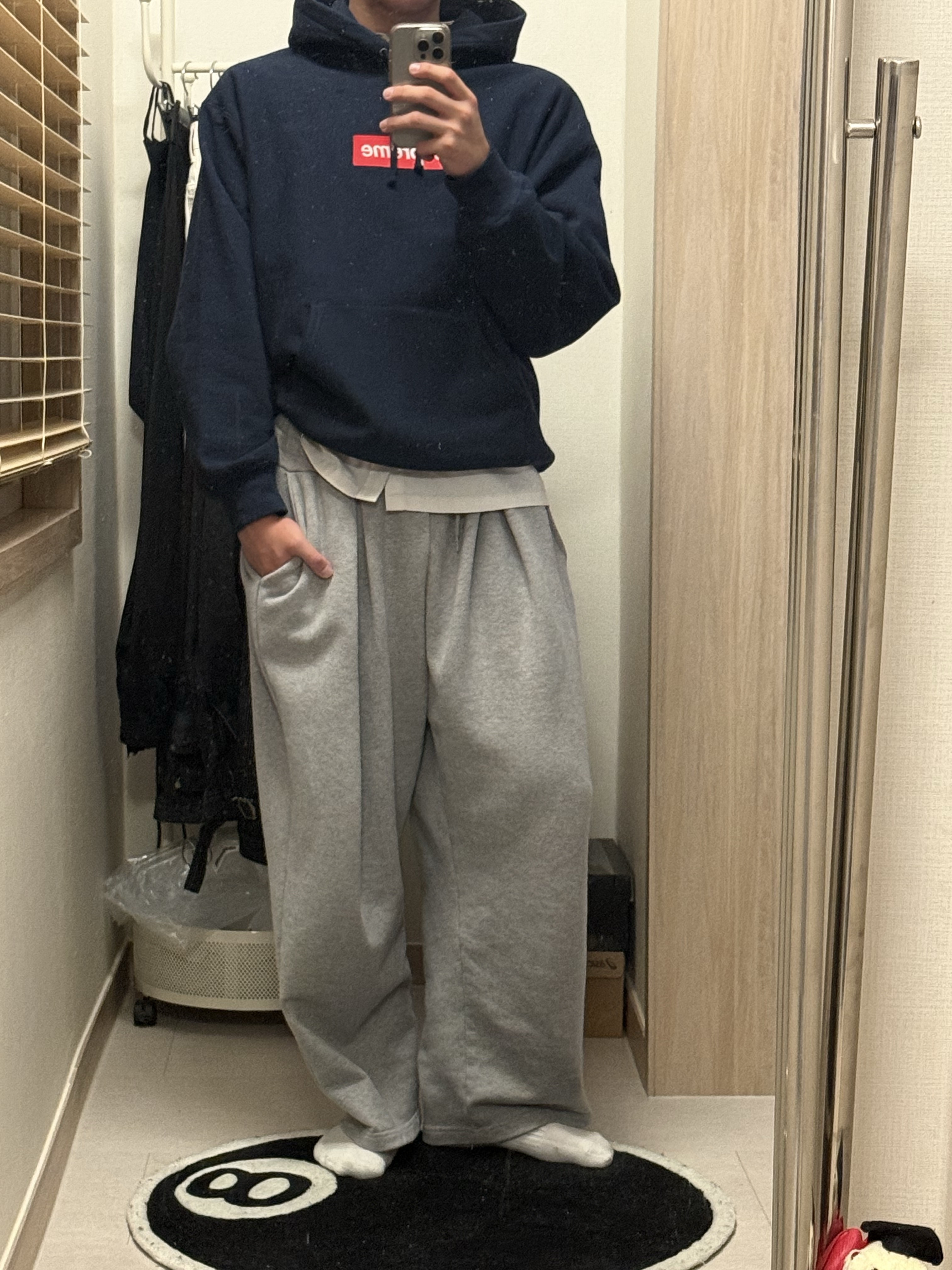 Supreme Box Logo Hooded Sweatshirt Navy - 24FW 착용 스타일 - 1