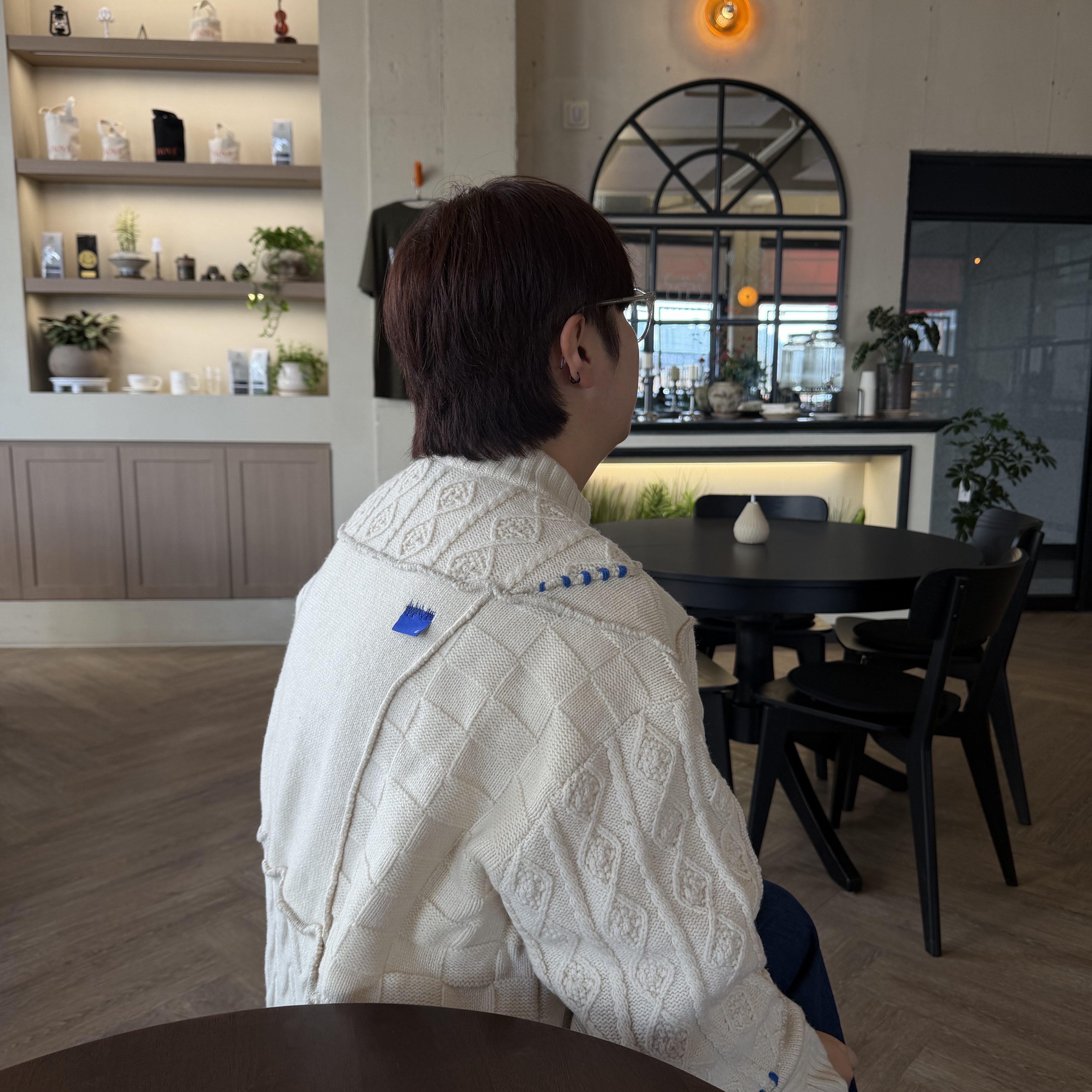 Zara x Ader Error Patchwork Oversize Knit Sweater Cream 착용 스타일 - 2