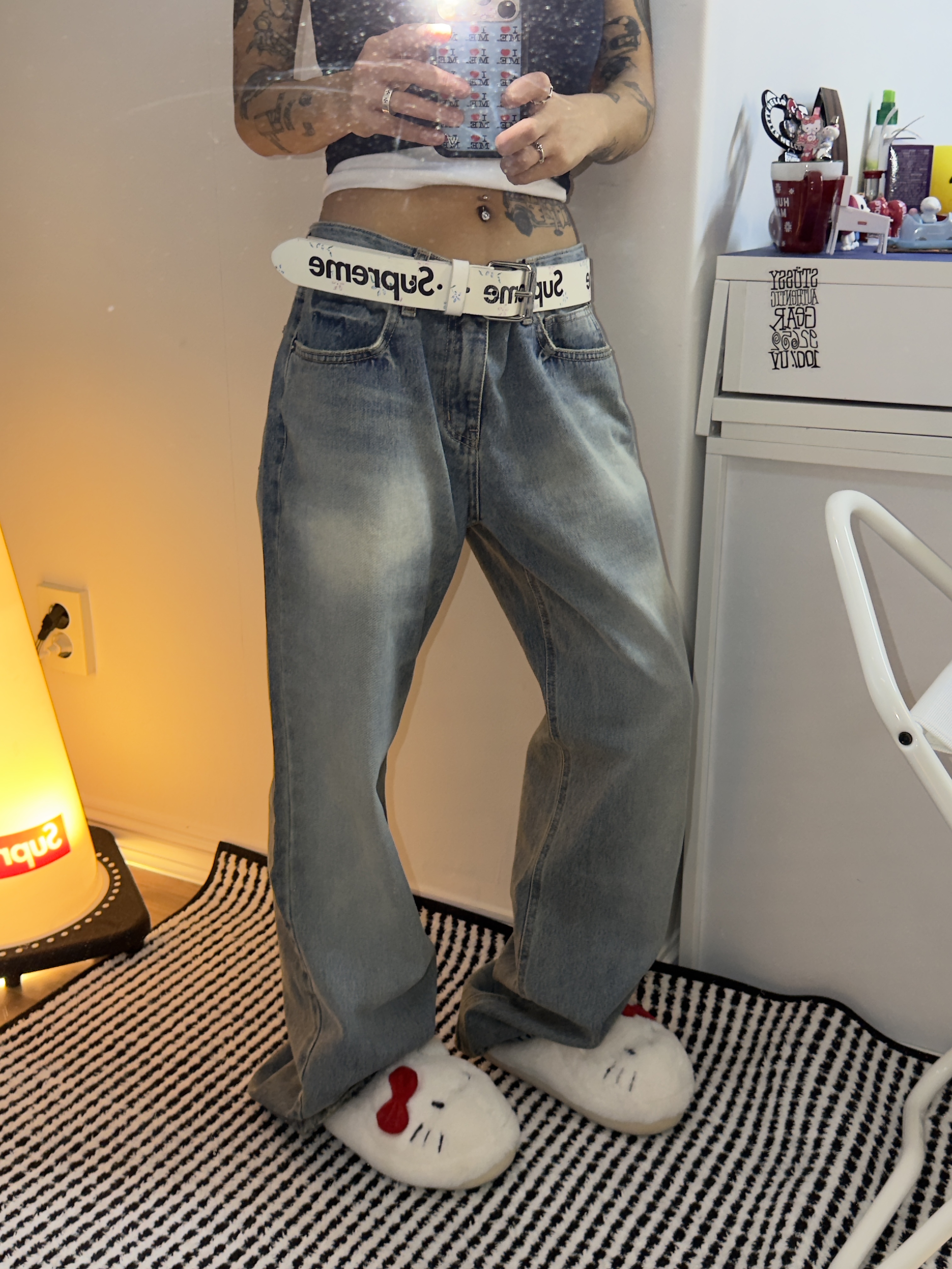 Supreme Repeat Leather Belt Floral - 25FW 착용 스타일 - 2