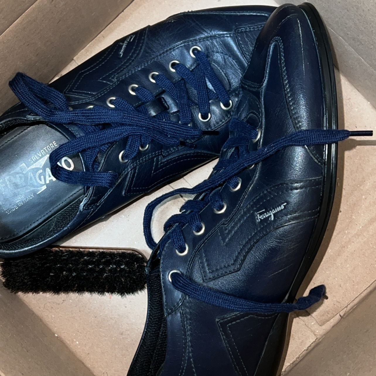 Prada Collapse Leather Sneakers Black, Givenchy Black GG Print Modal Cashmere Blend Square Scarf 착용 스타일 - 5