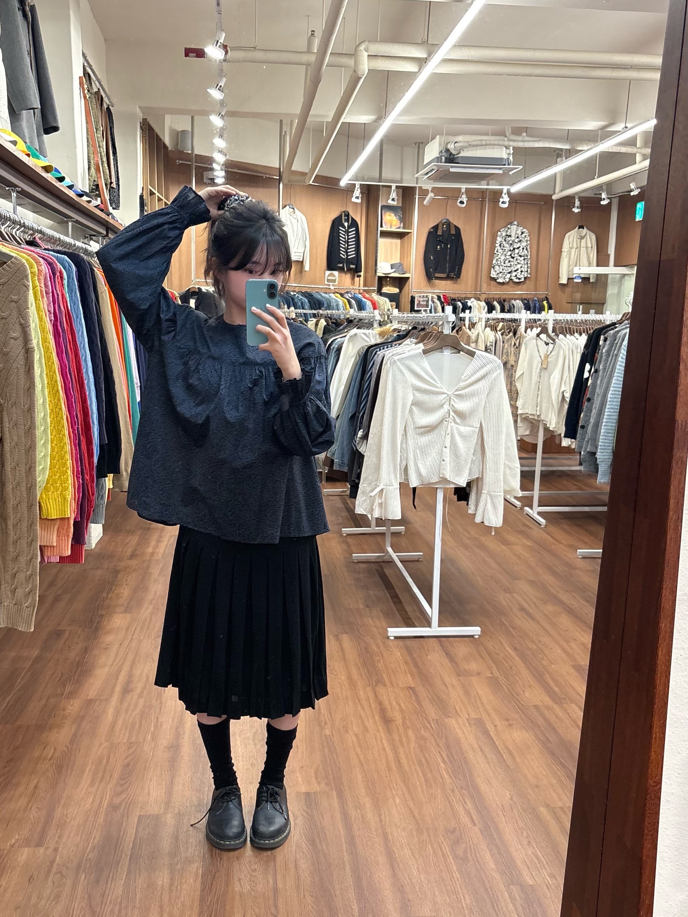 Dr. Martens 1461 Smooth Black 착용 스타일 - 2