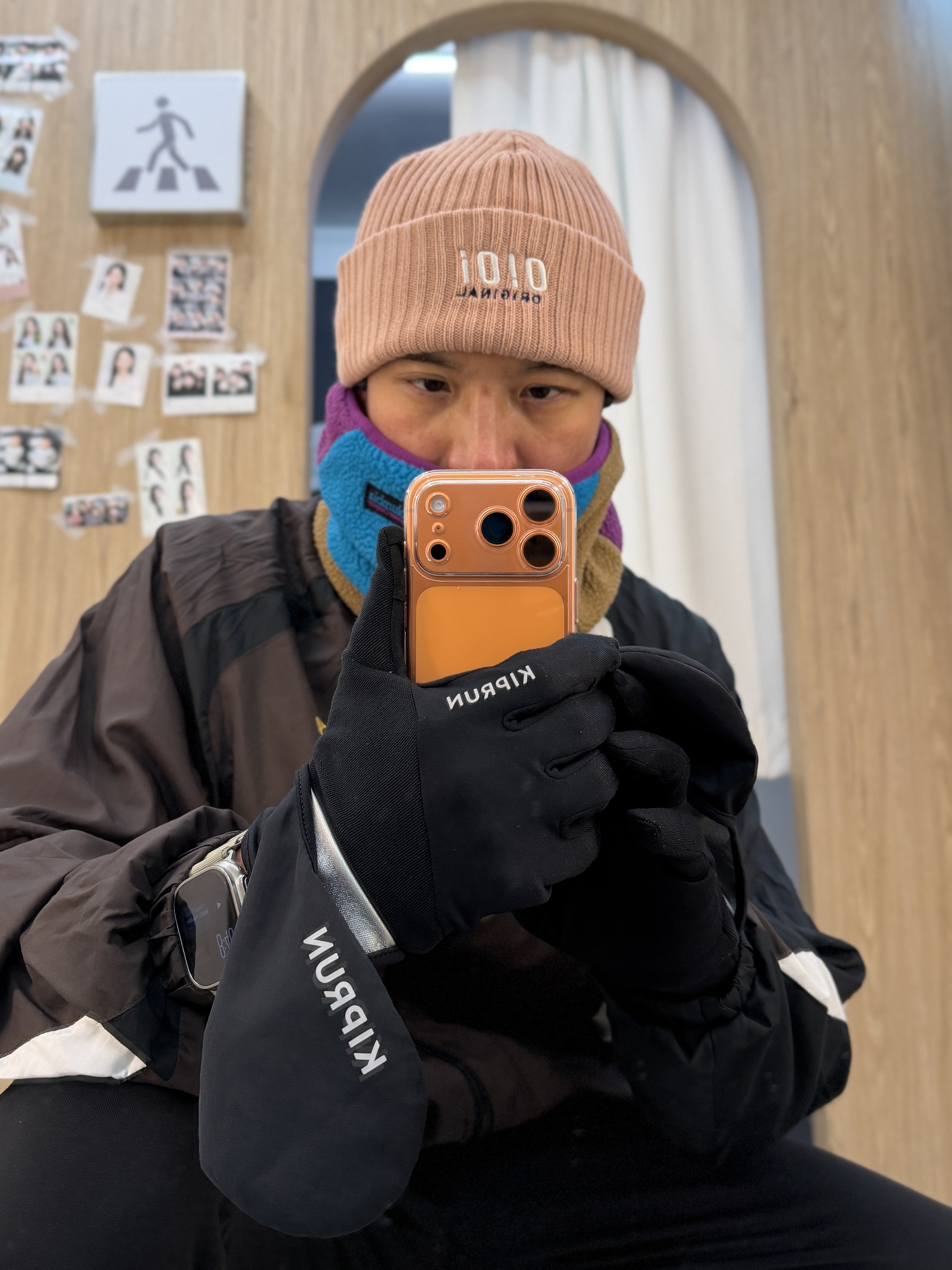 Apple iPhone 17 Pro 1TB Cosmic Orange, New Balance 1080v15 Reflection Graphite  - 2E Wide 착용 스타일 - 1