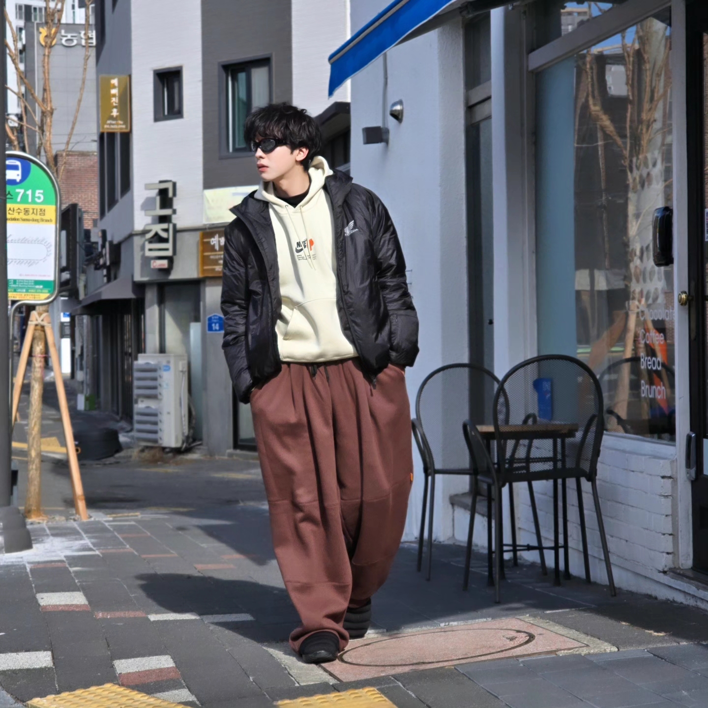 Honda H-Tech Non Quilting Hoodie Jacket Black, Nike Burrow SE Black Anthracite 착용 스타일 - 1