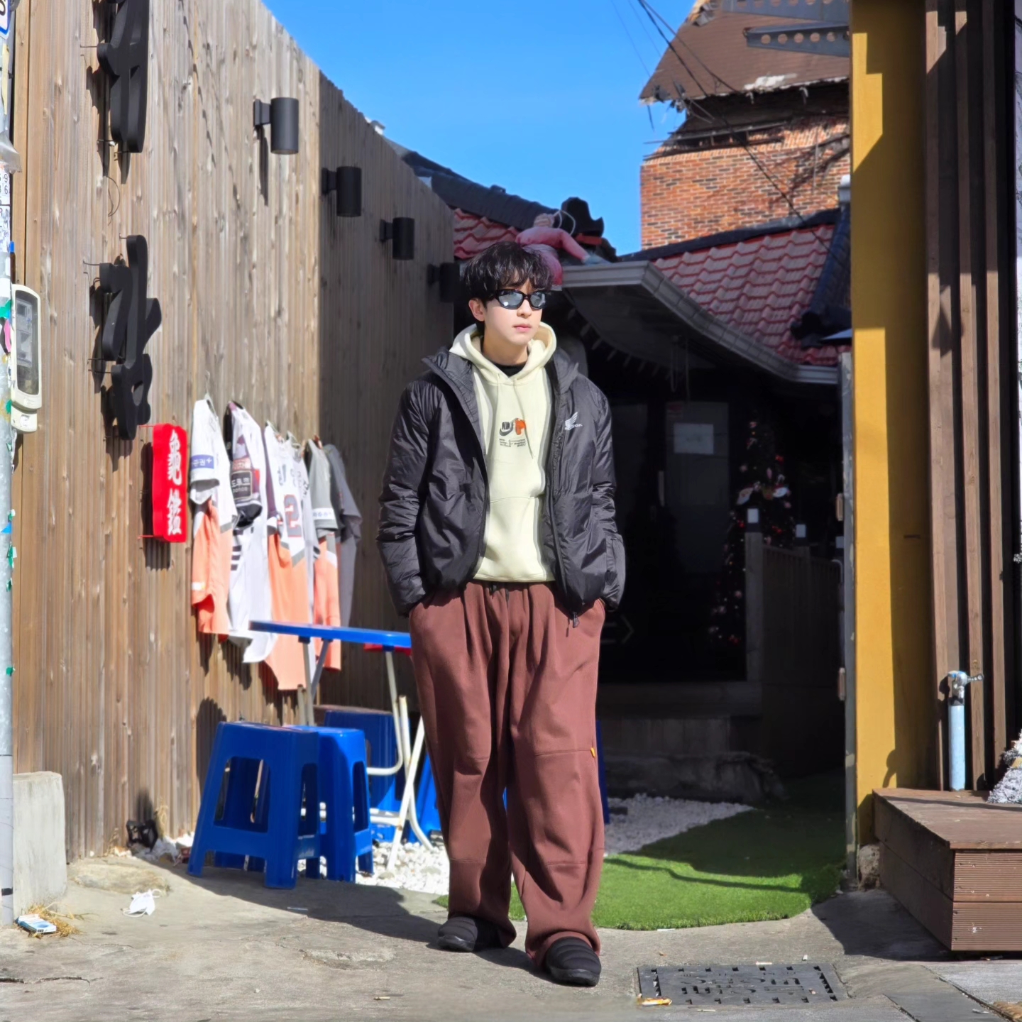 Honda H-Tech Non Quilting Hoodie Jacket Black, Nike Burrow SE Black Anthracite 착용 스타일 - 4