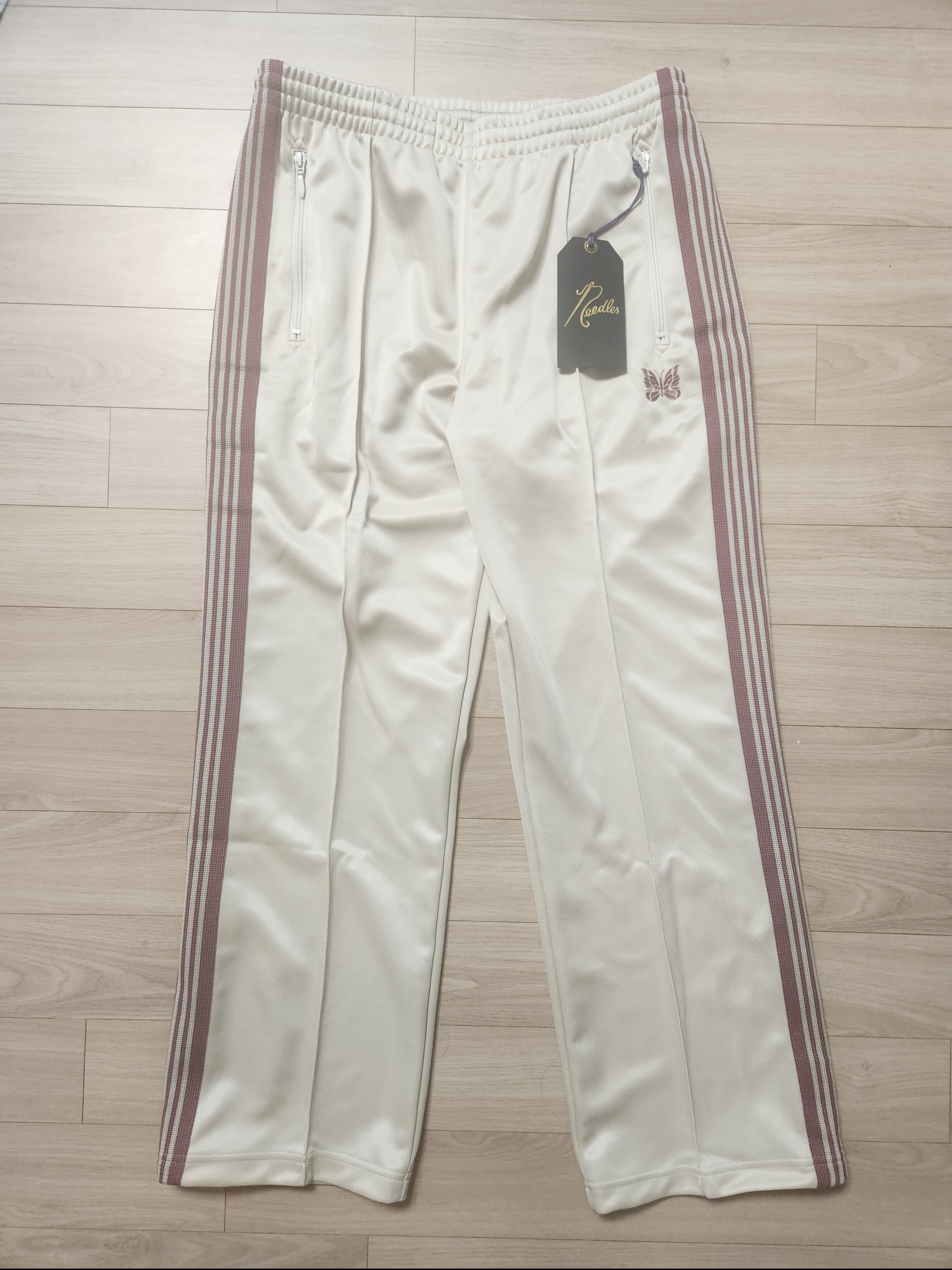 Needles Track Pants Poly Smooth Ivory 착용 스타일