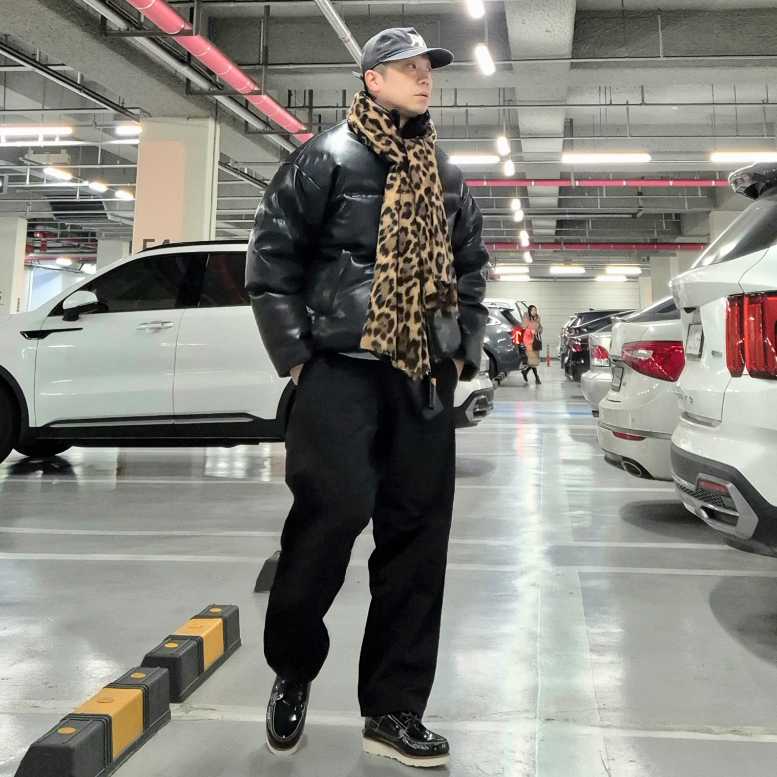 KASINA x Timberland 3 Eye Wedge Vibram Dark Green, QT8 Garments GB Synthetic Leather Duck Down Short Padding Black 착용 스타일 - 4