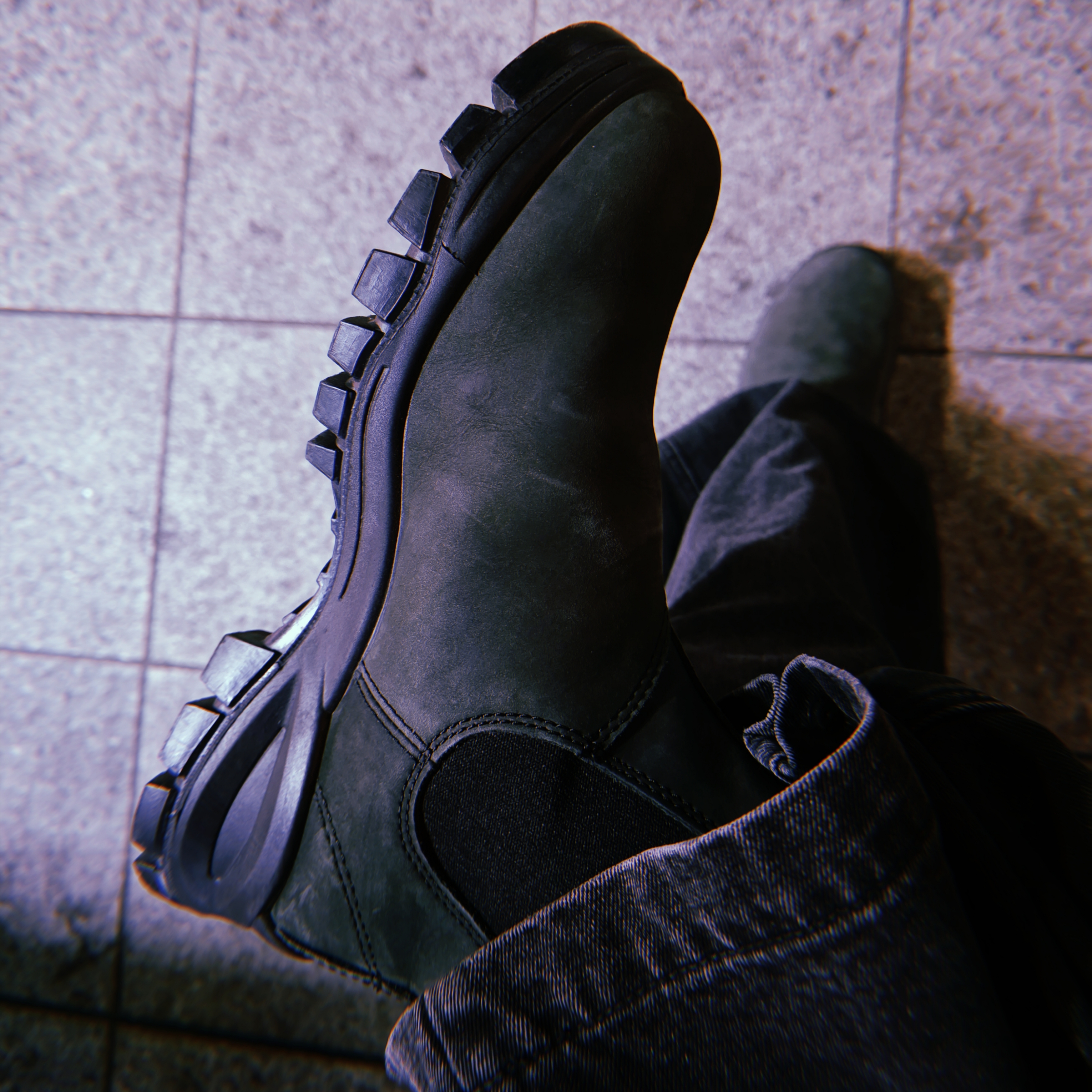 BLUNDSTONE Lug 2238 Chelsea Boots Rustic Black 착용 스타일 - 3