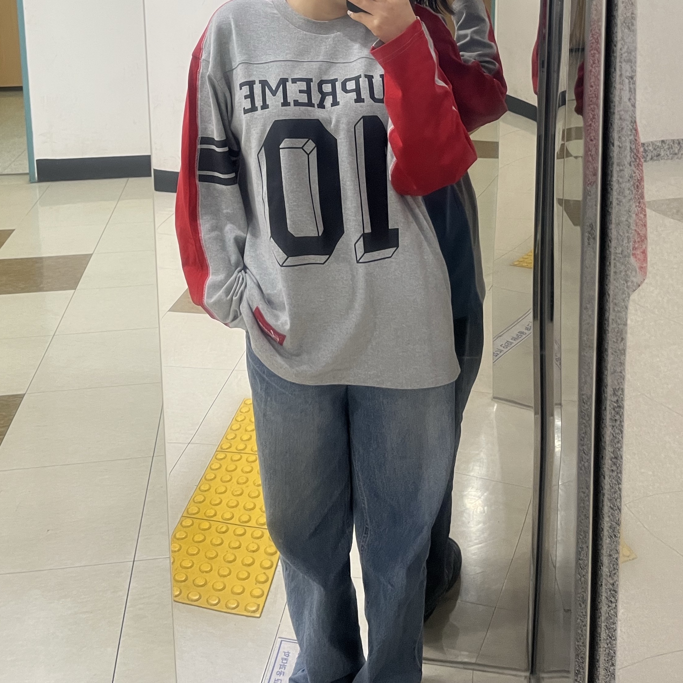 Supreme Split L/S Football Top Heather Grey - 25FW 착용 스타일 - 1