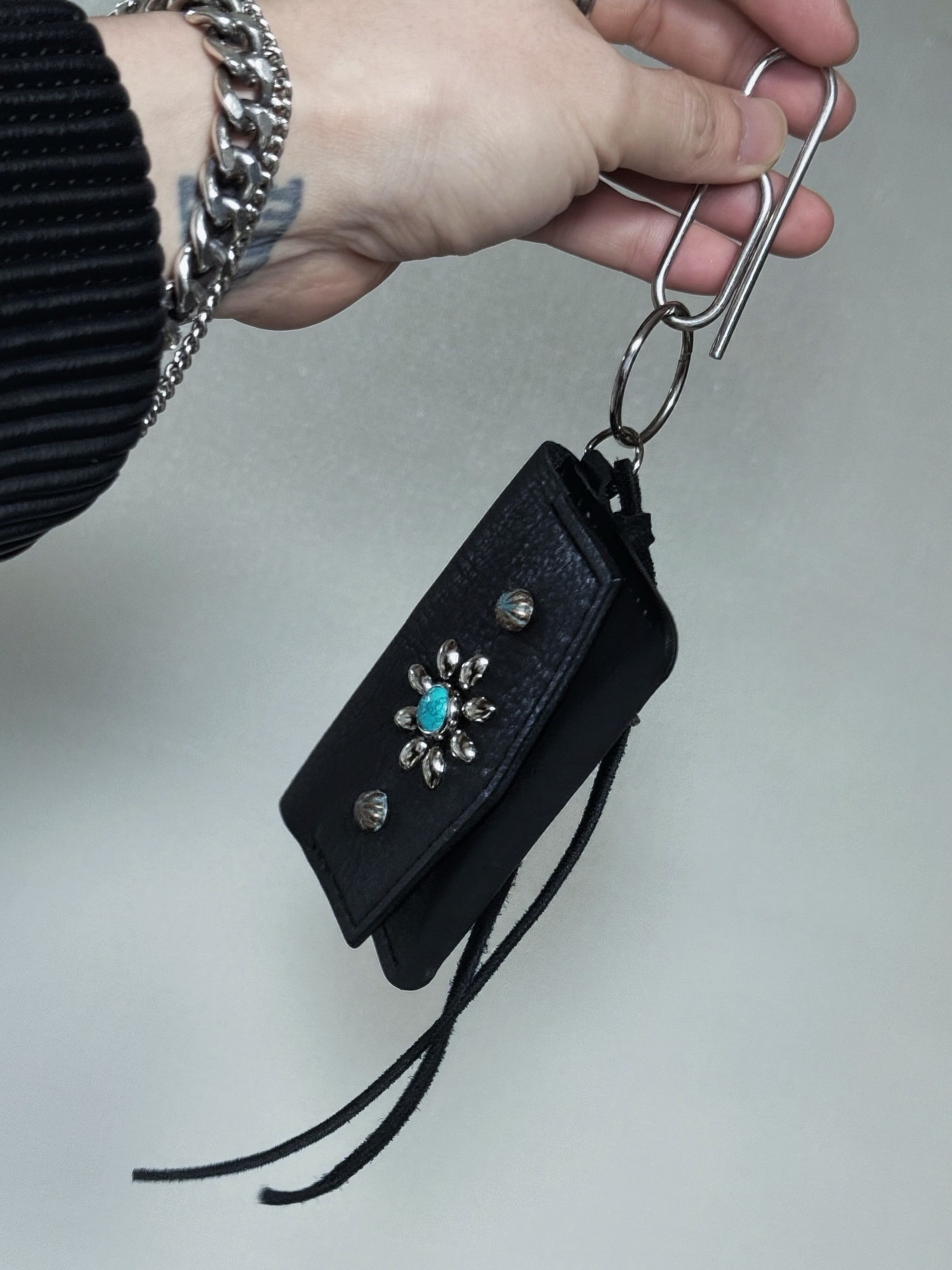 DIRT NAP Stone Card Holder Turquoise, Salomon Modisay Padded Jacket Black 착용 스타일 - 4