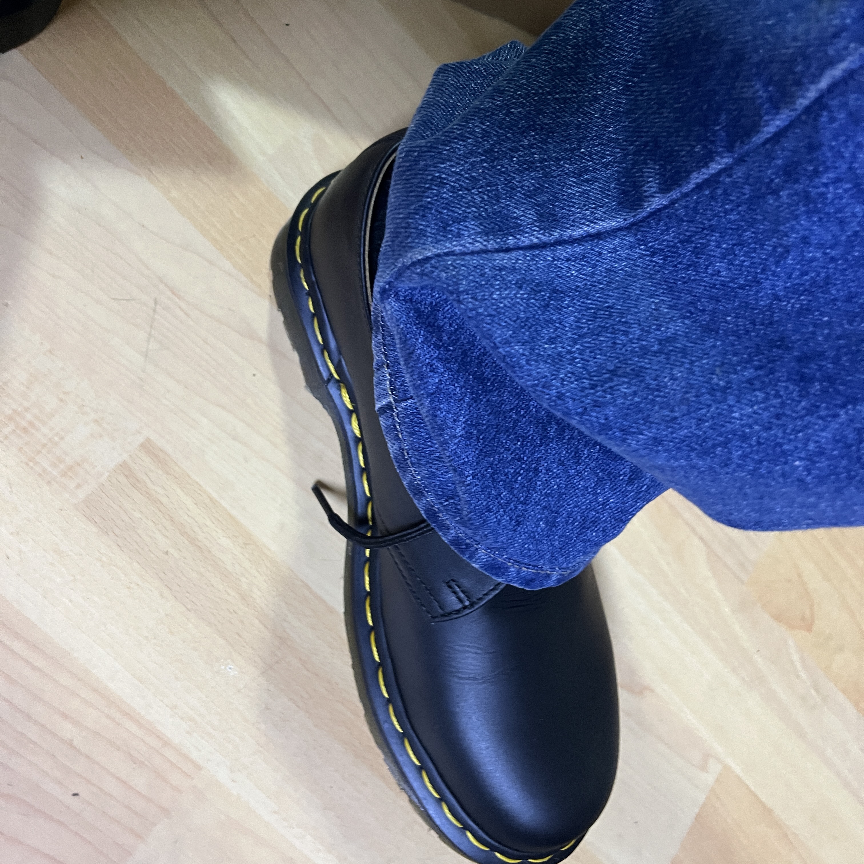 Dr. Martens 1461 Nappa Black 착용 스타일