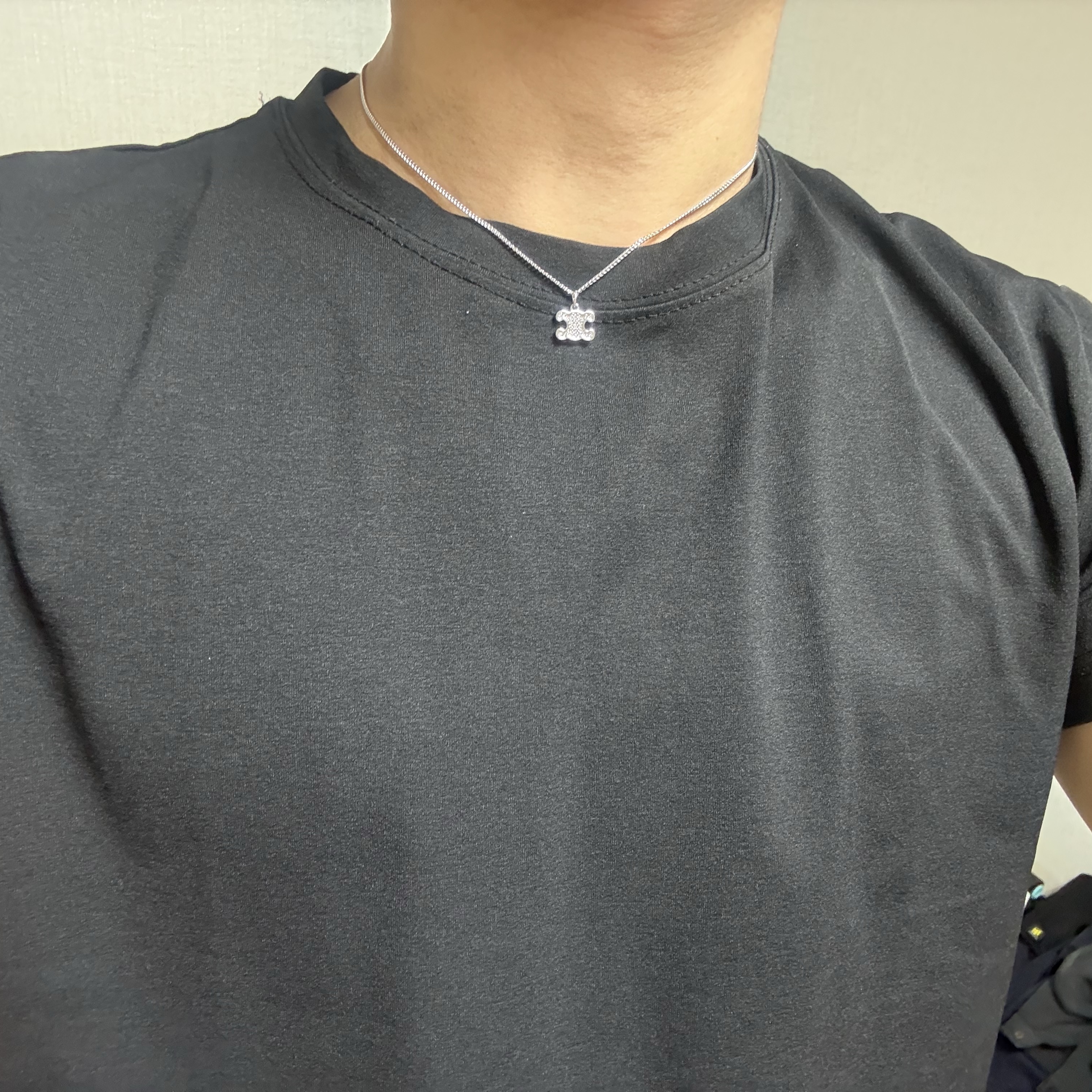 (W) Celine Triomphe Rhinestone Necklace in Brass with Rhodium Finish and Crystals Silver 착용 스타일