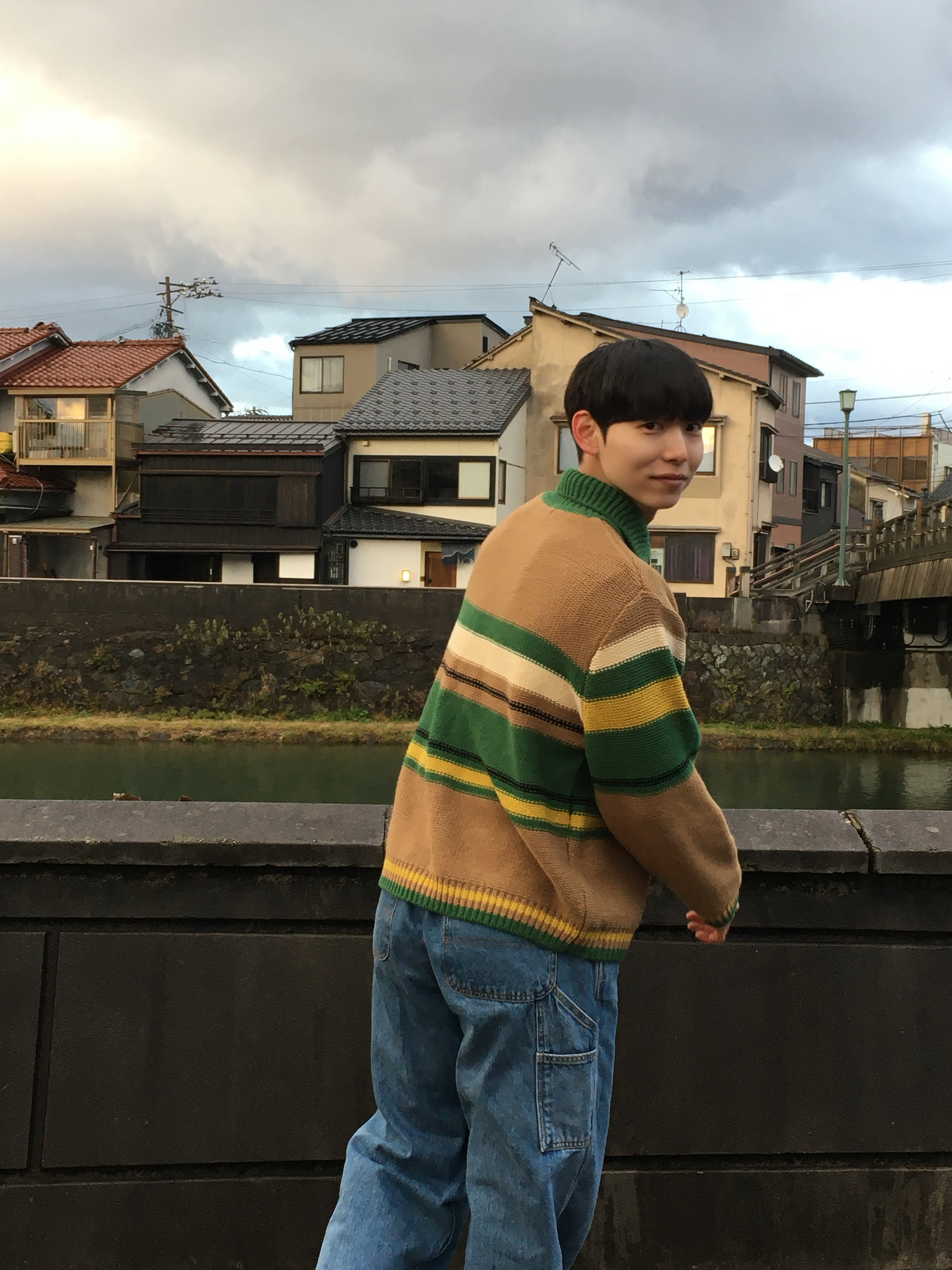 Porter Tanker Shoulder Bag S Black 착용 스타일 - 2