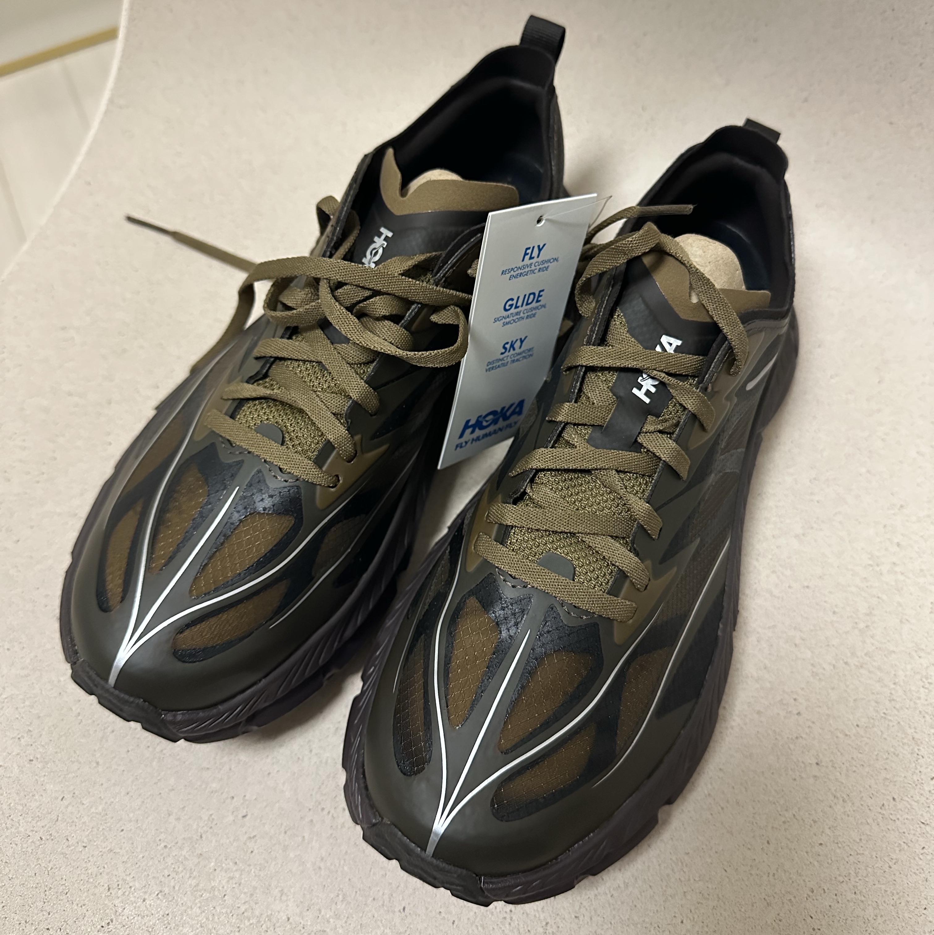 Hoka Mafate Speed 4 Lite Tree Bark Cast Iron 착용 스타일