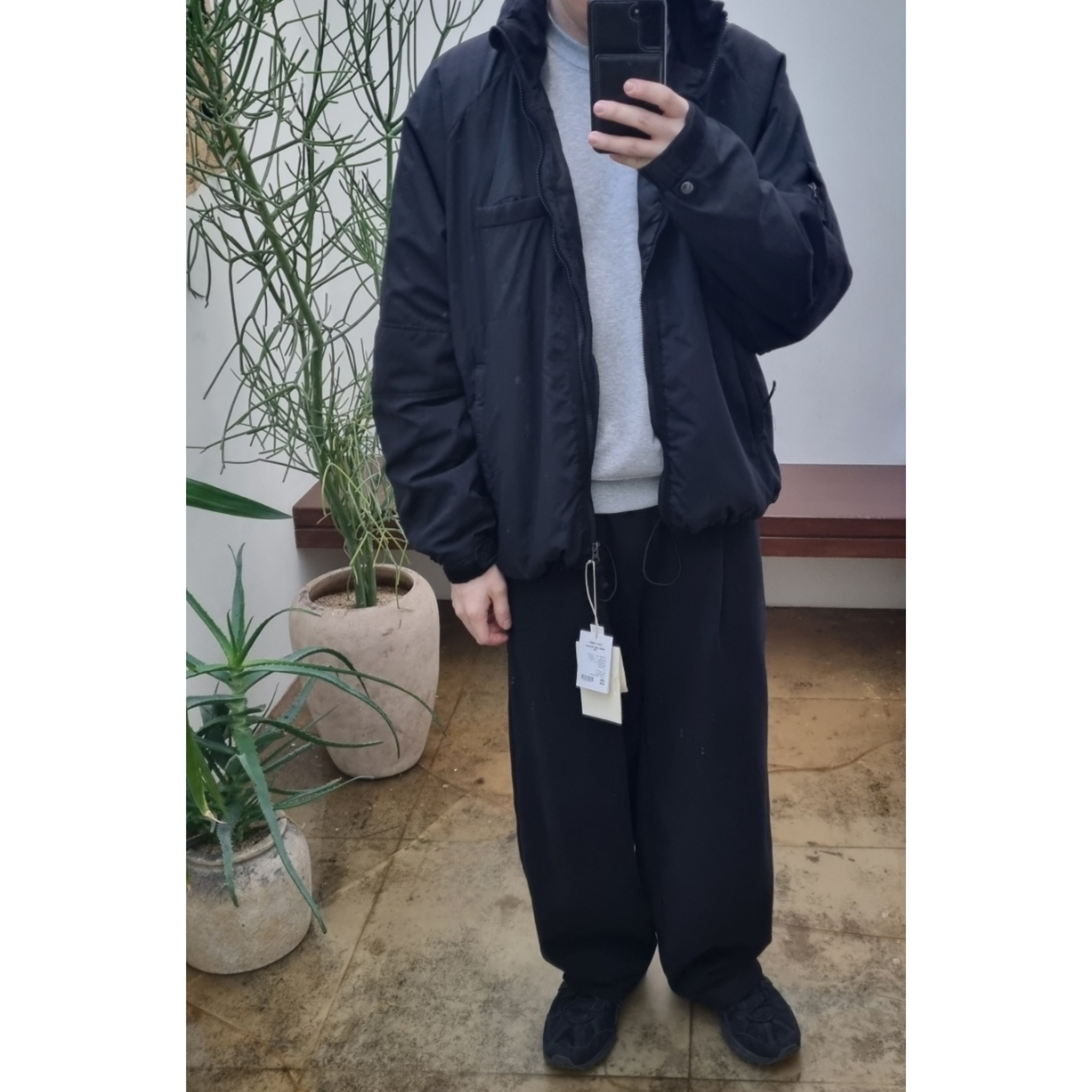 Asics Gel-Sonoma 15-50 Black, Polyteru Level 7 Light Puffer Jacket Black 착용 스타일 - 1