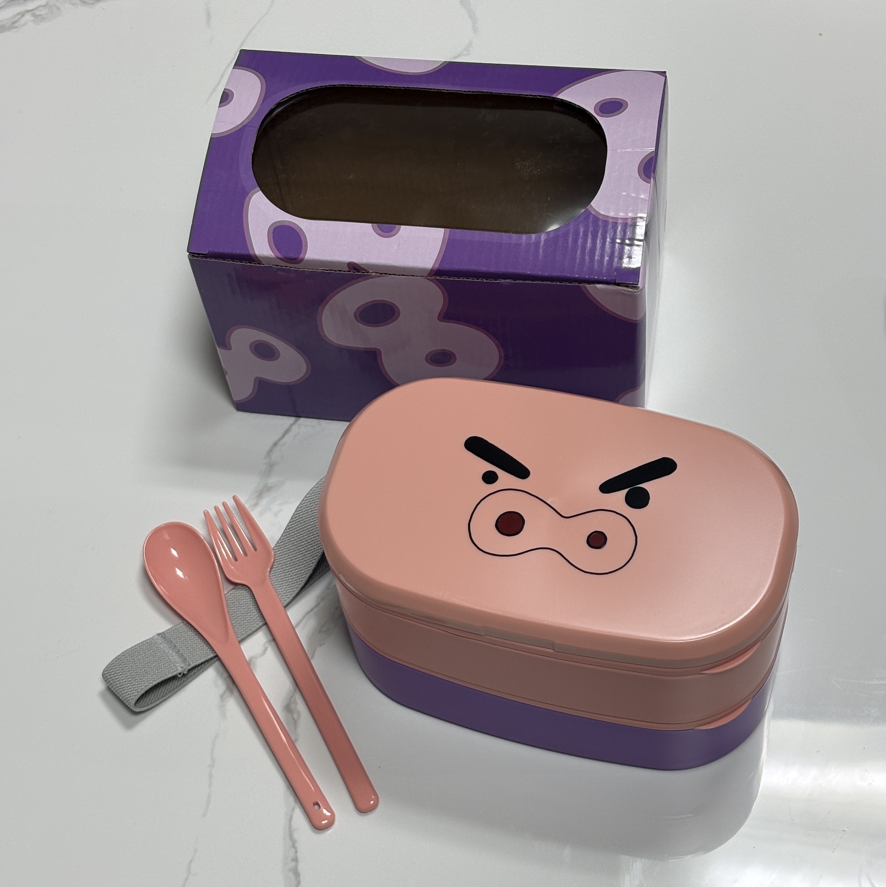 DANCOMMA x Crayon Shin Chan Buriburizaemon Pig Lunch Box 착용 스타일