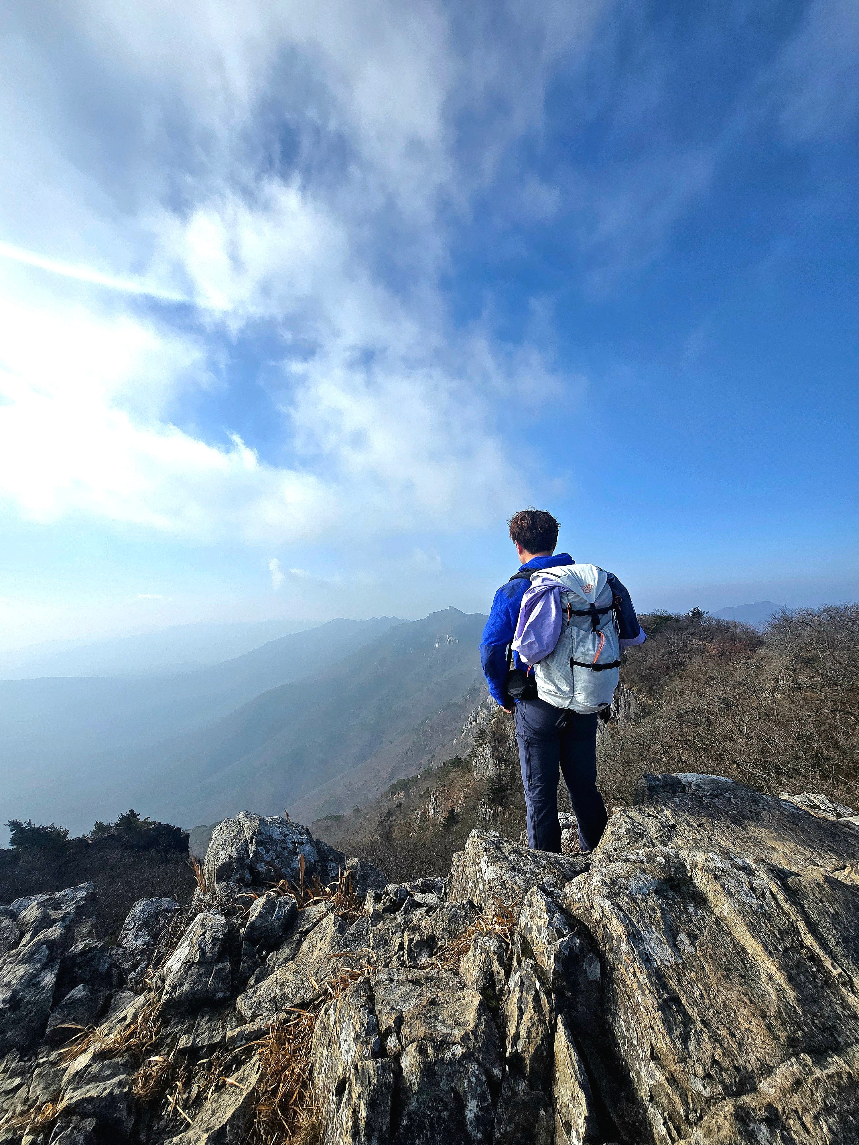 ZEROGRAM Polartec Alpha 90 Hoodie Blue 착용 스타일