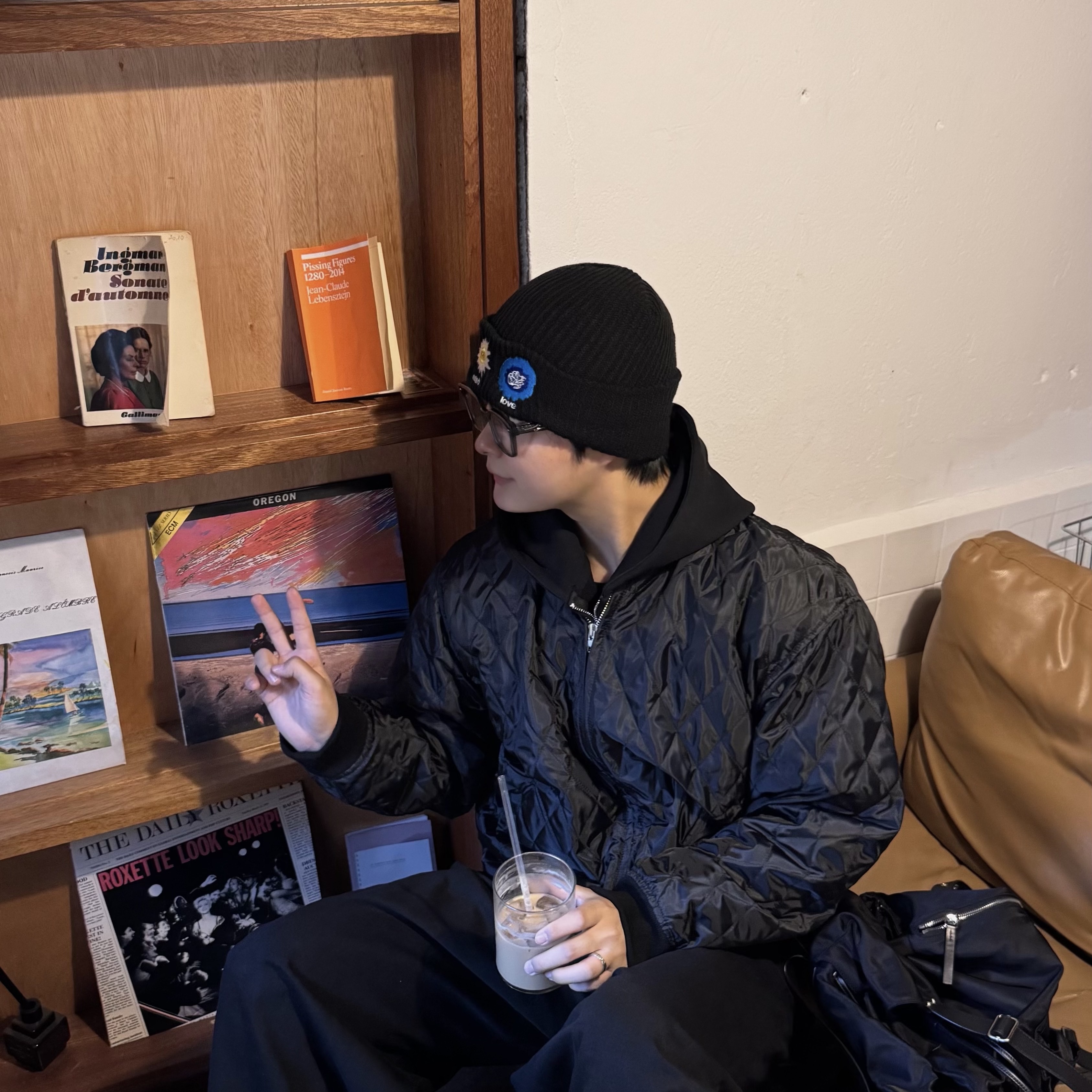 CDG Quilted '84-85 Staff Blouson Black 착용 스타일 - 3
