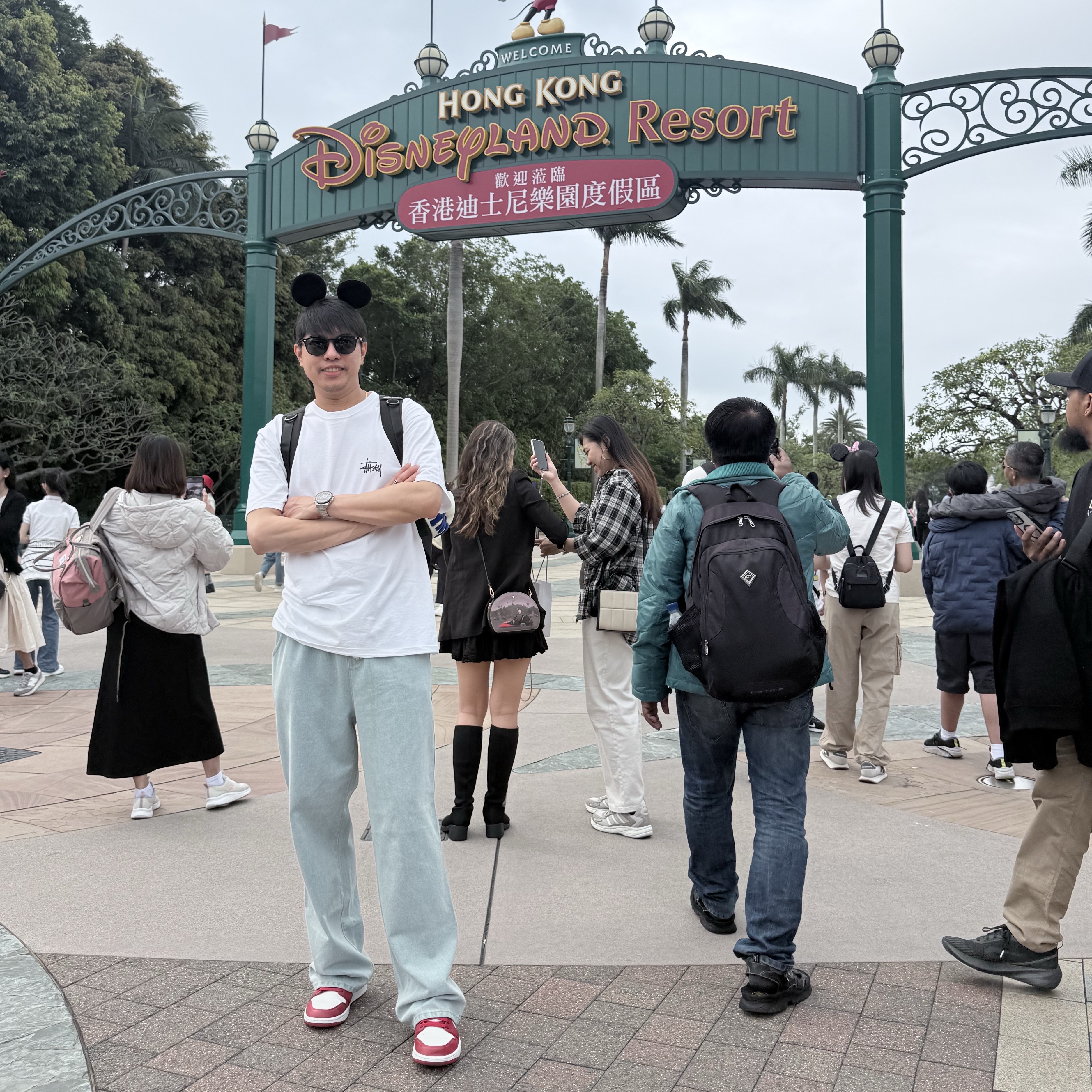 Jordan 1 Low Cardinal Red, Stussy Basic Stussy T-Shirt White 2024, 2025 착용 스타일