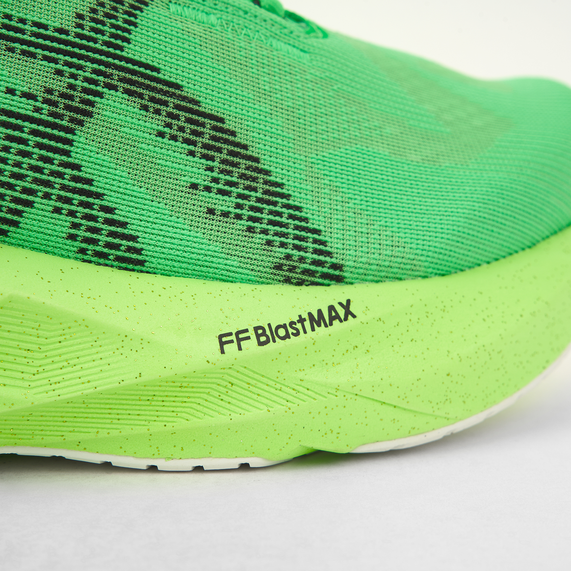 아식스 노바블라스트 5 에키덴 바이탈 그린 블랙(Asics Novablast 5 Ekiden Vital Green Black) - 8