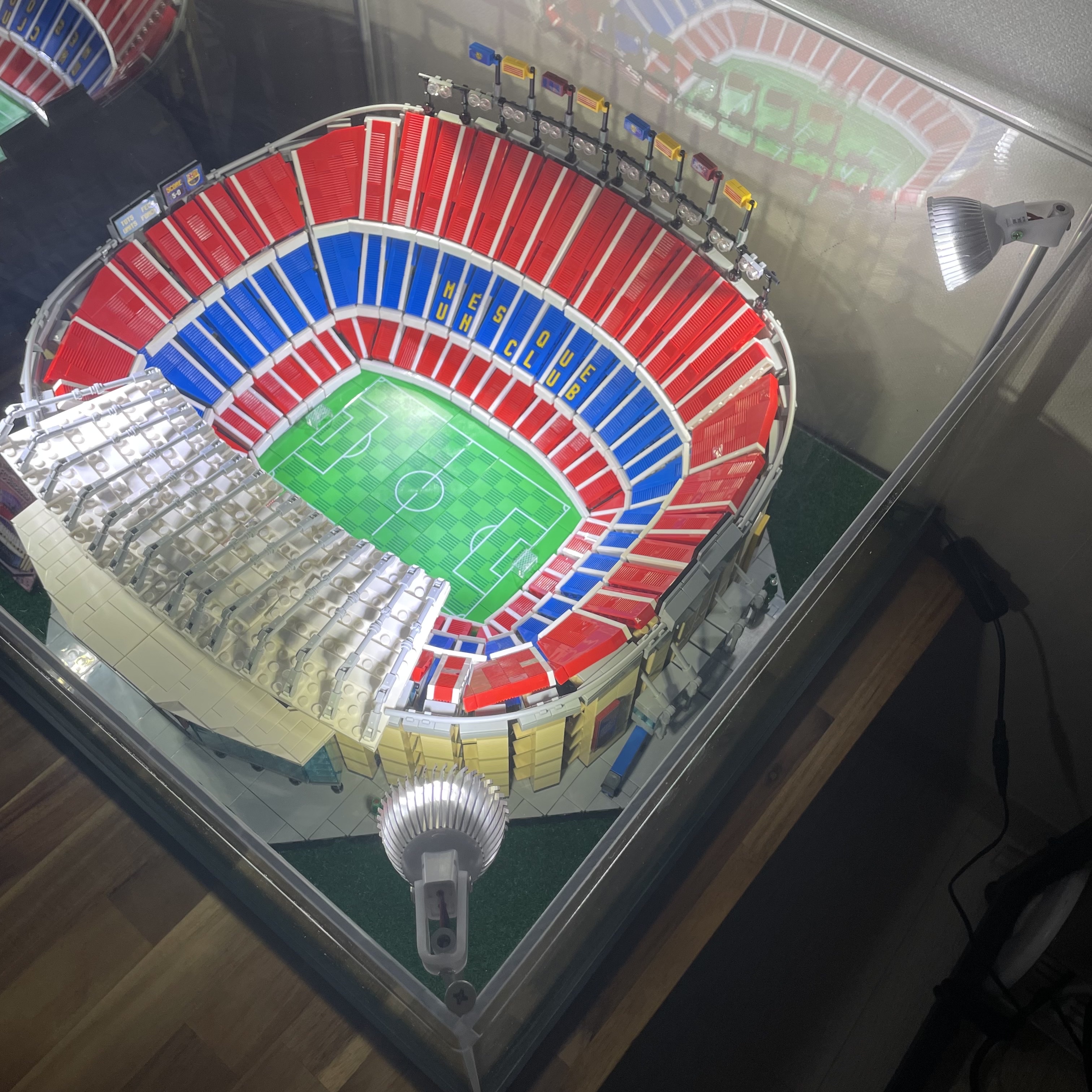Lego Camp Nou - FC Barcelona 착용 스타일 - 4