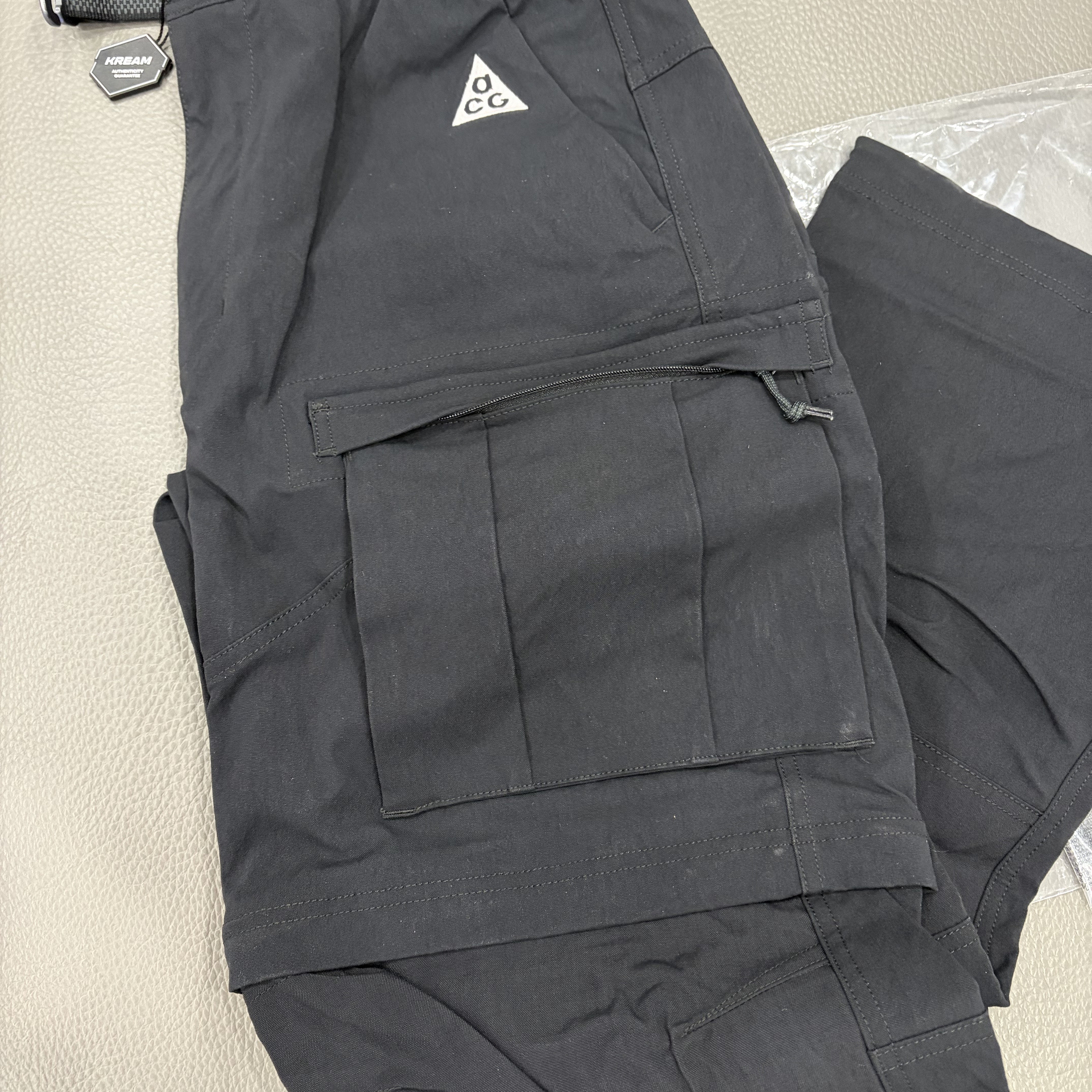 Nike ACG Smith Summit Cargo Pants Black Anthracite - US/EU 착용 스타일
