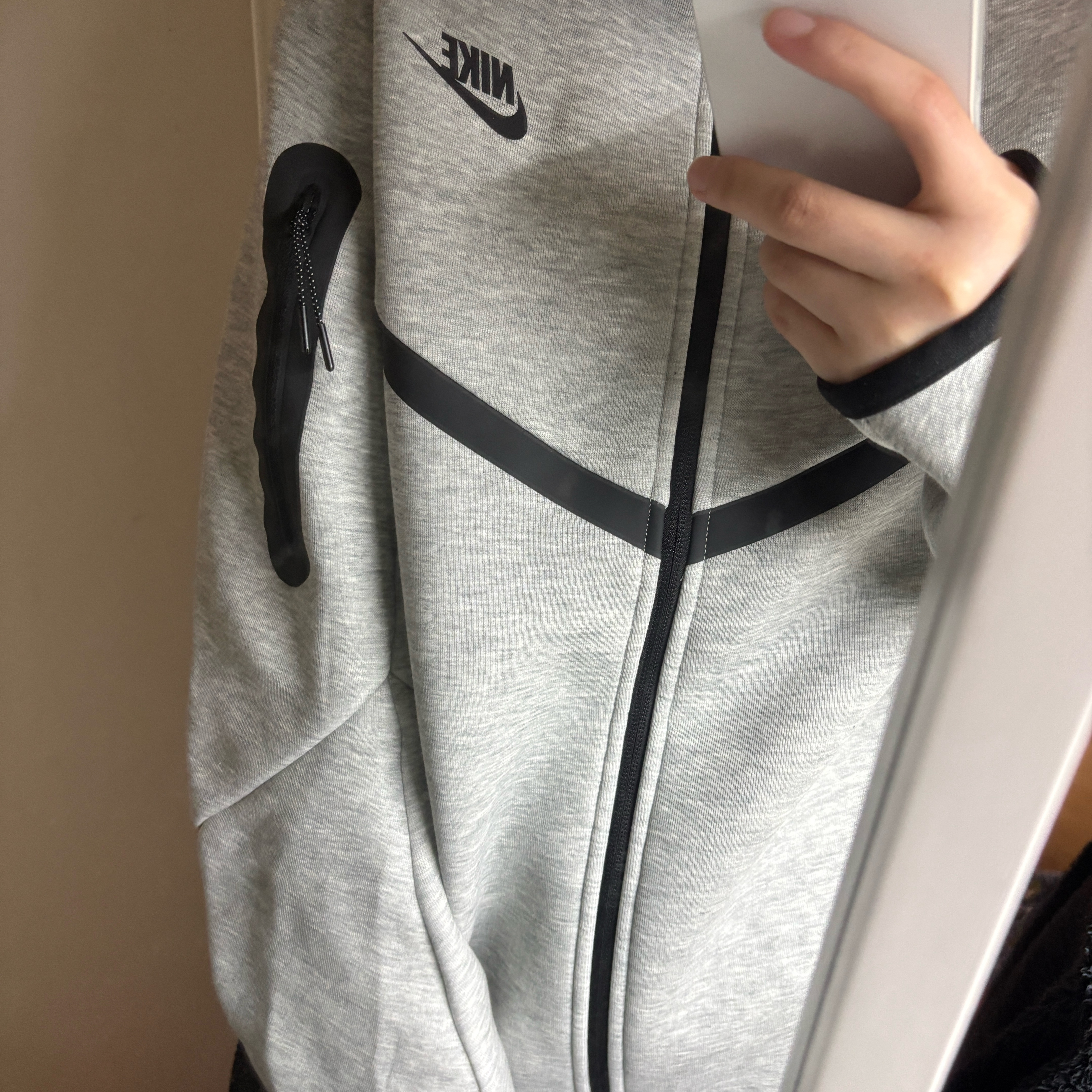 Nike Tech Fleece Full Zip Hoodie Dark Grey Heather - Asia 착용 스타일 - 2