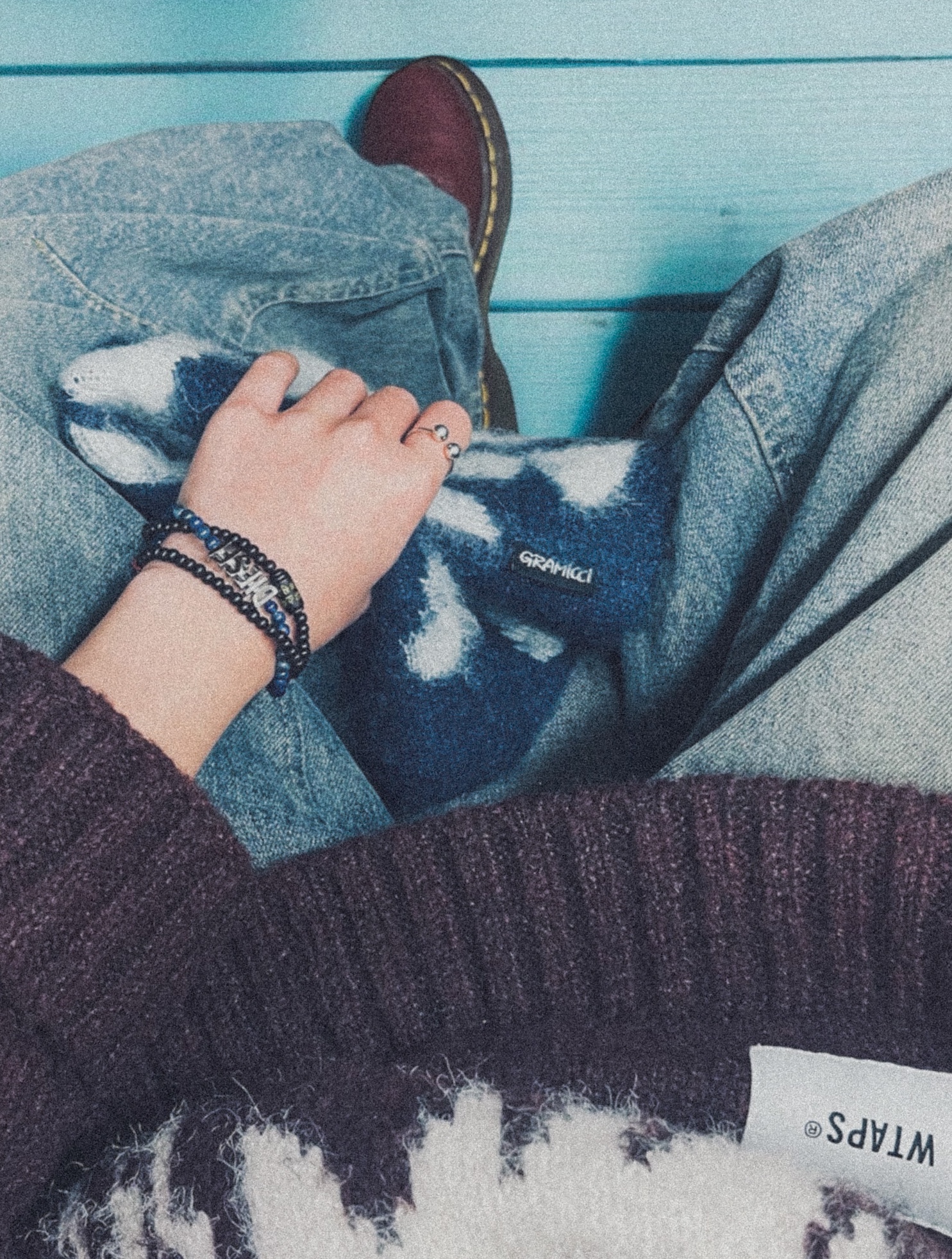 Dr. Martens 1460 Smooth Leather Lace Up Boots Cherry Red, Diesel Dx1544040 Agate Bracelet Blue 착용 스타일