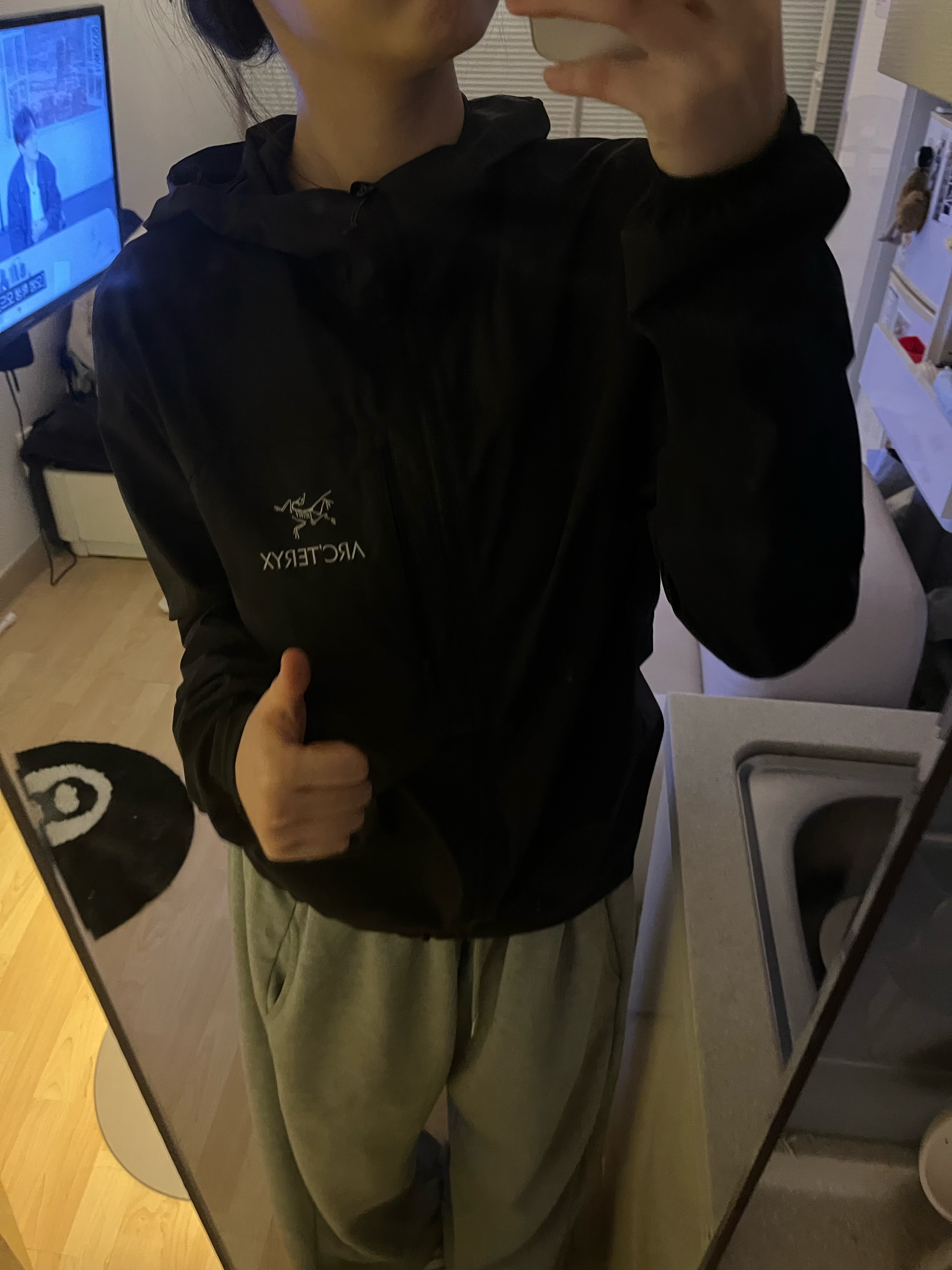 Arc'teryx Squamish Hoody Black 착용 스타일