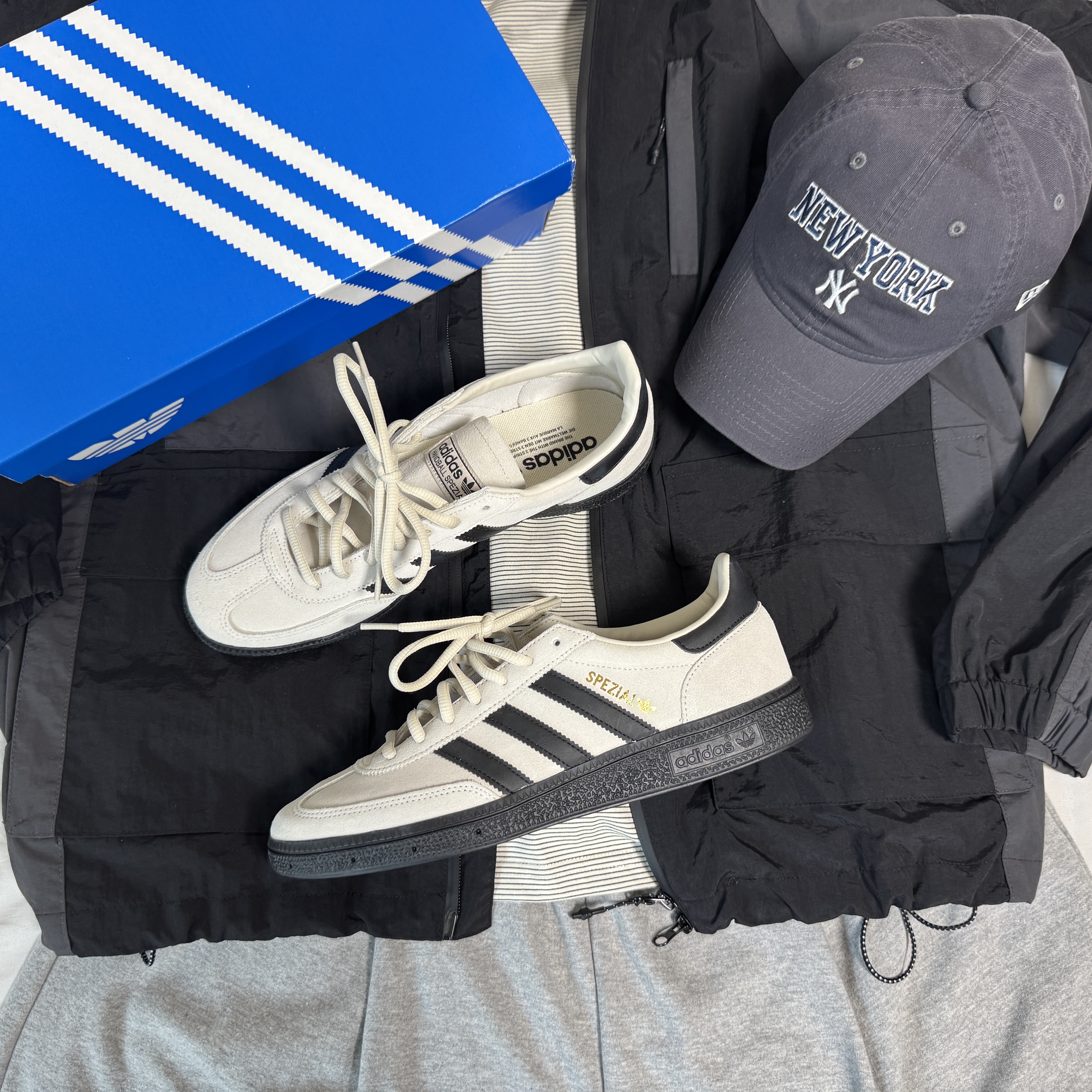 Adidas Handball Spezial Alumina Core Black 착용 스타일 - 3