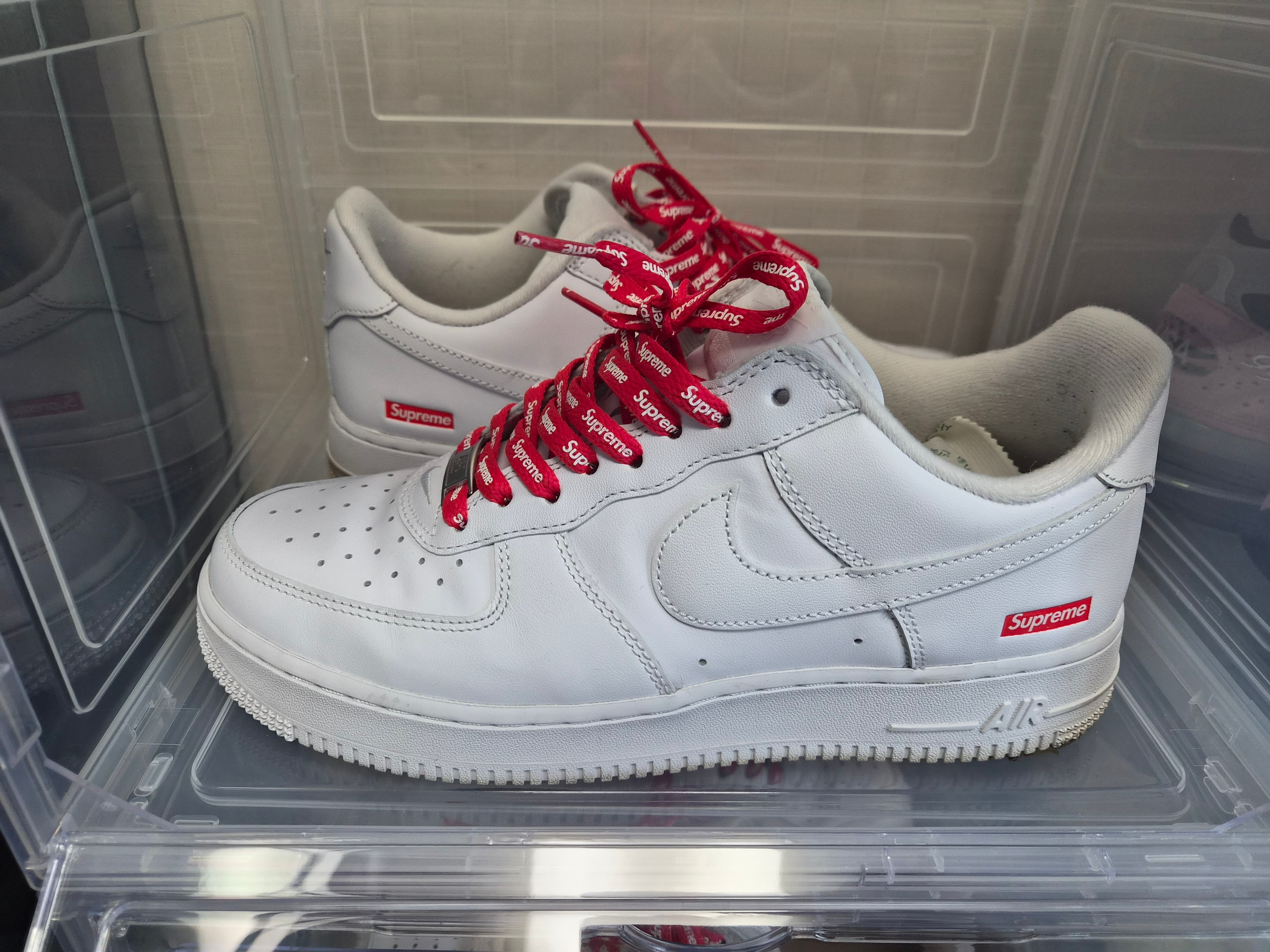 Nike x Supreme Air Force 1 Low White 착용 스타일