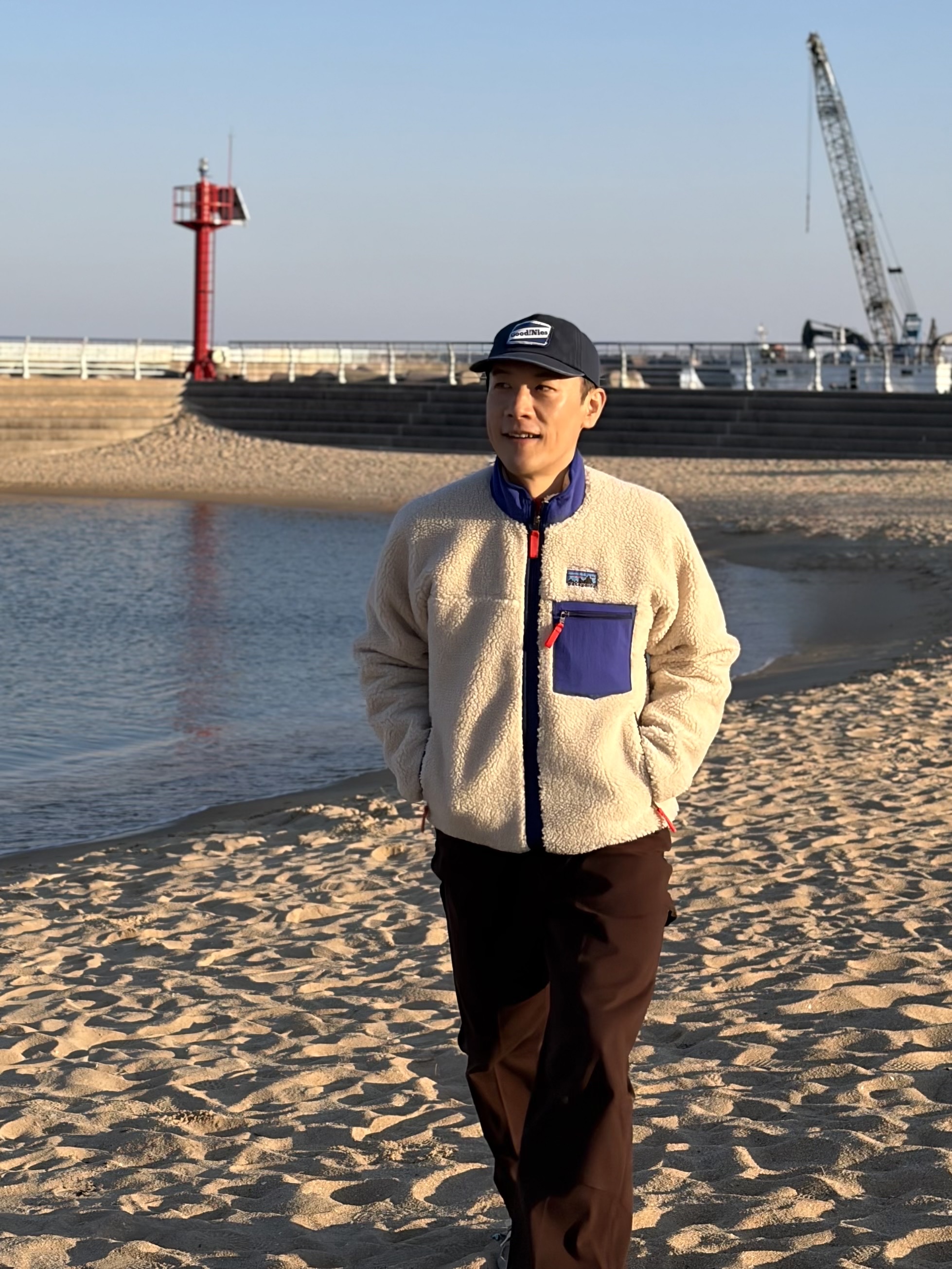 Patagonia Classic Retro-X Fleece Jacket Dark Natural 착용 스타일 - 2