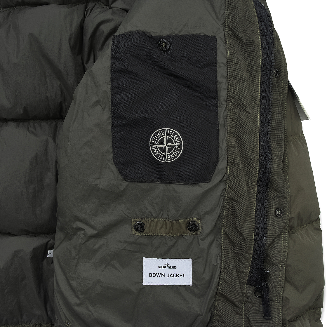 스톤 아일랜드 4100010 크링클 랩스 NY 리사이클 나일론 다운 자켓 윈드 레지스턴스 밀리터리 그린 - 25FW(Stone Island 4100010 Crinkle Reps NY Recycled Nylon Down Jacket with Wind Resistance Military Green - 25FW) - 6