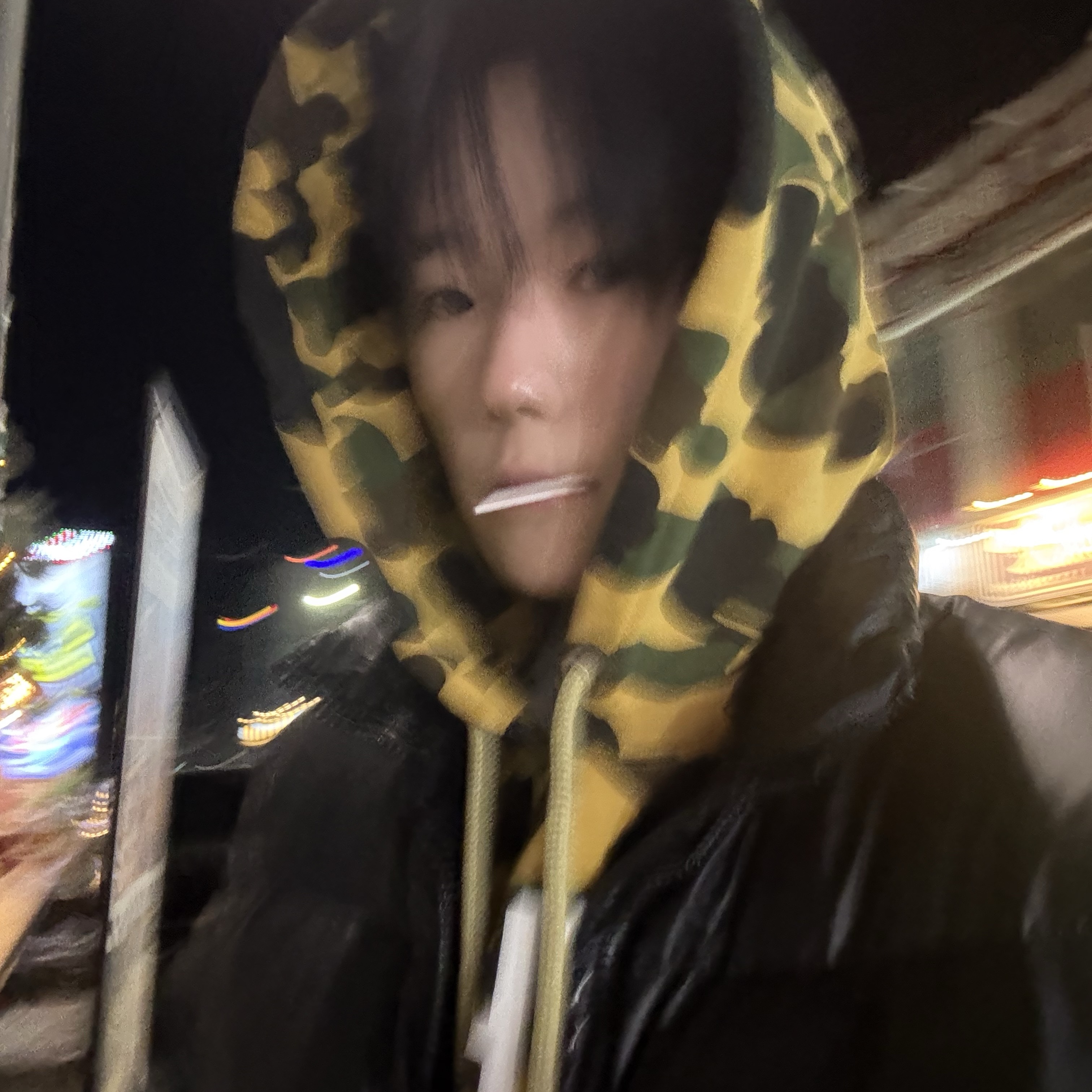 BAPE 1st Camo Bape Pullover Hoodie Yellow 착용 스타일 - 1