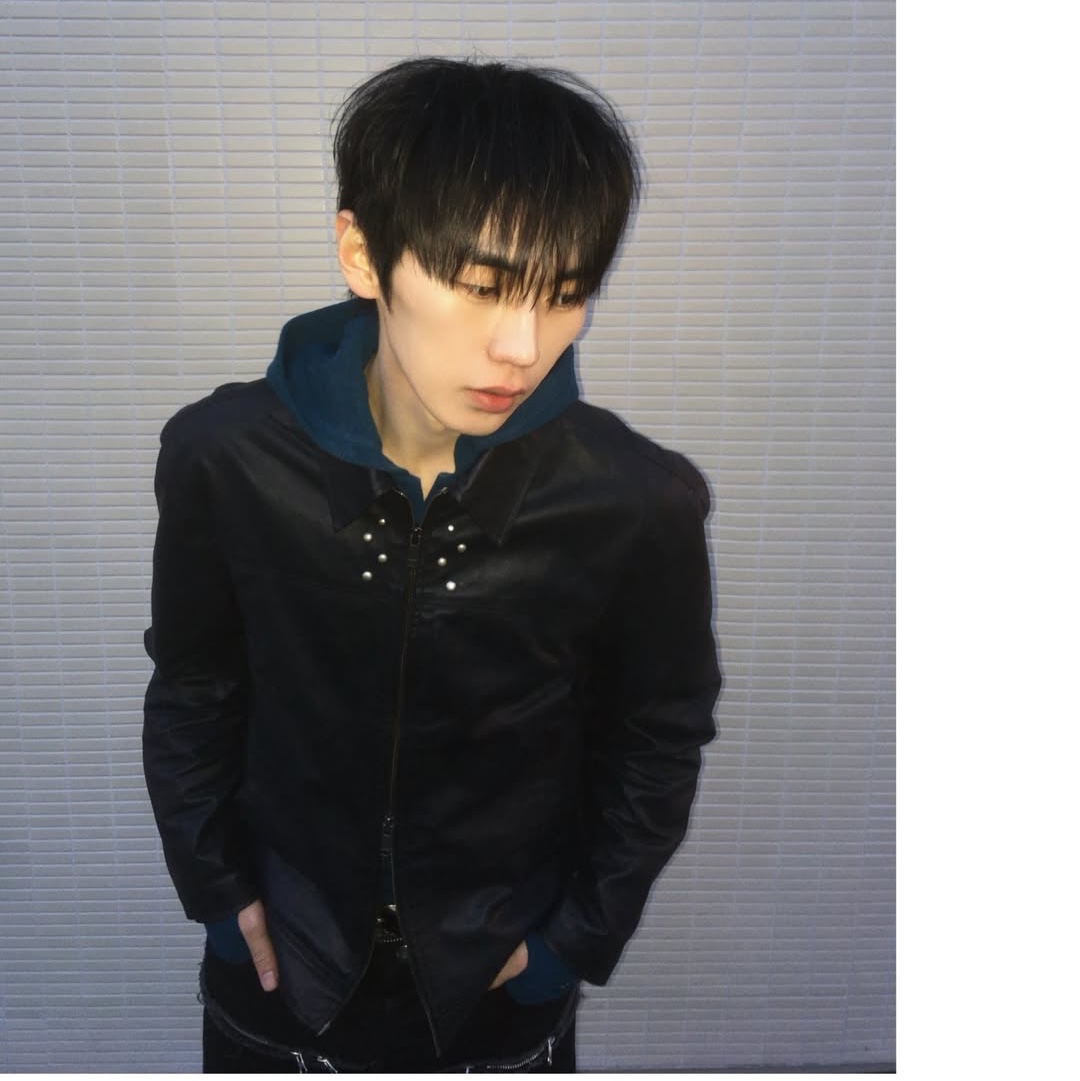 Mea Hin Stud Jacket Black 착용 스타일 - 1