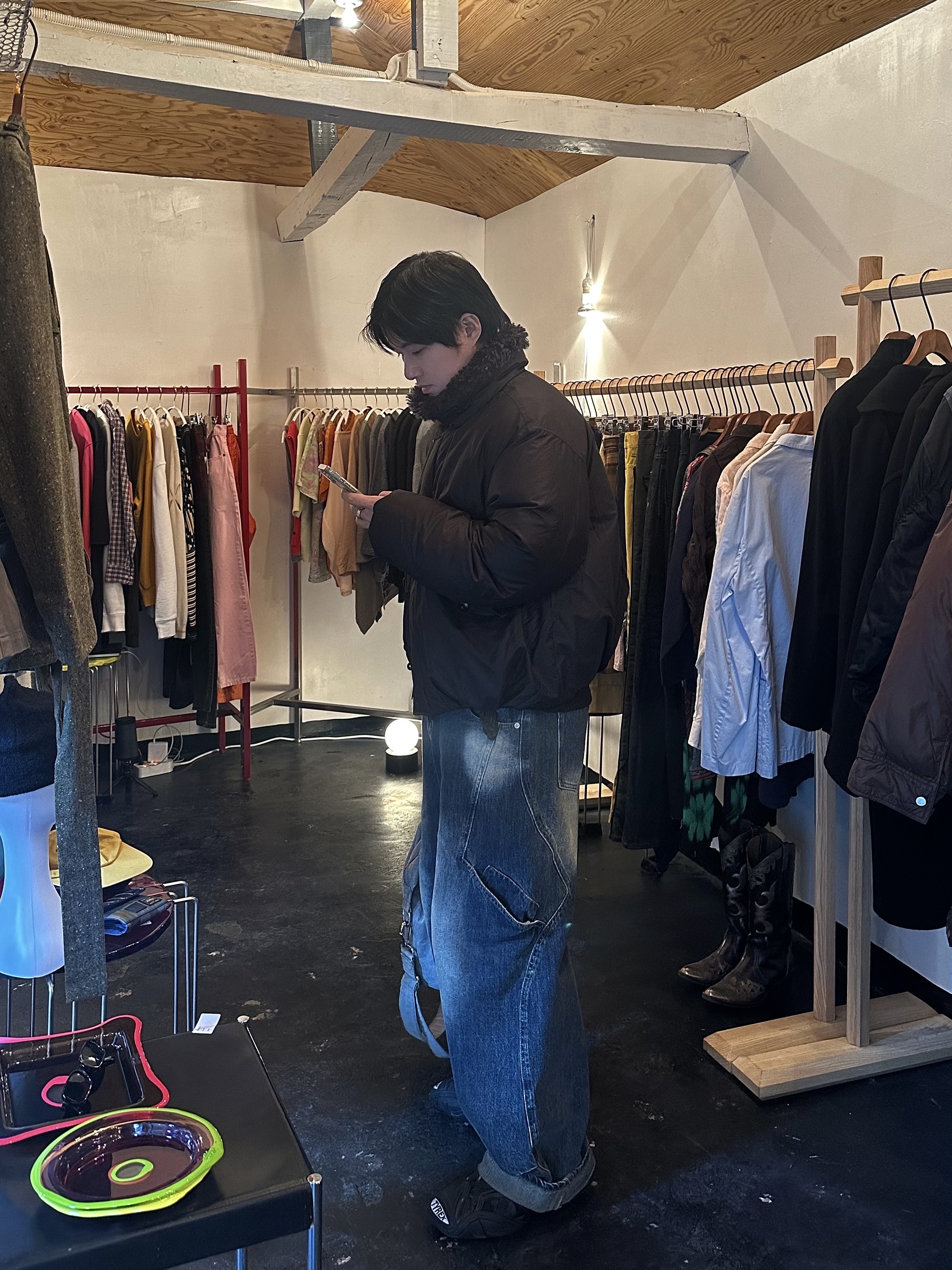 noun Side Line Cargo Denim Pants Blue, Balenciaga Tyrex Sneakers Black 착용 스타일 - 1