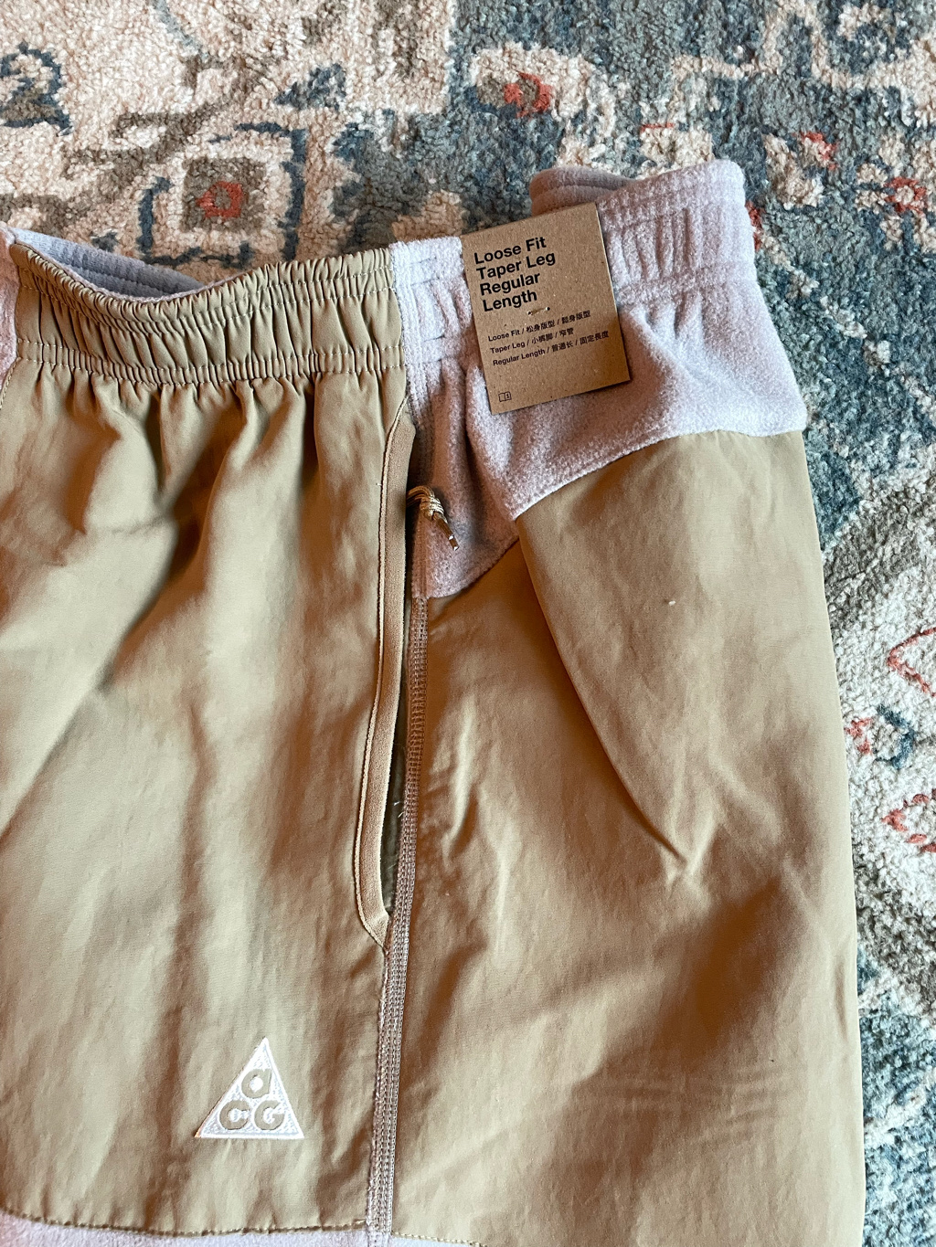 Nike ACG Wolf Tree Plus Fleece Pants College Grey Parachute Beige - Asia 착용 스타일 - 7
