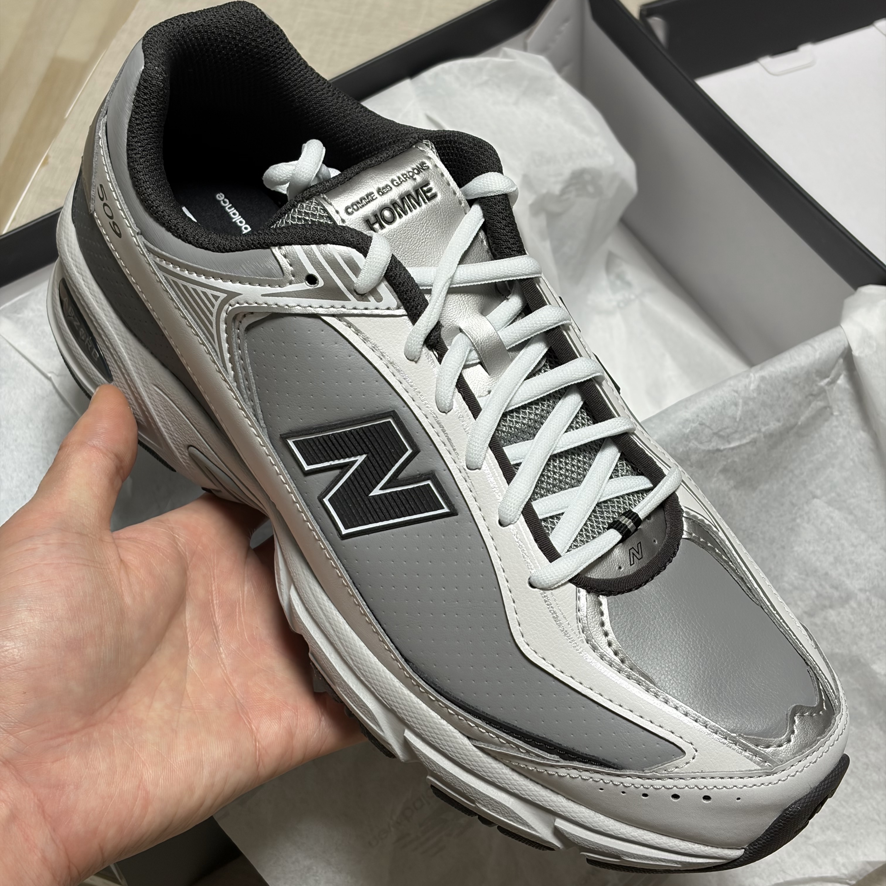 New Balance x Comme des Garcons Homme 509 Grey 착용 스타일