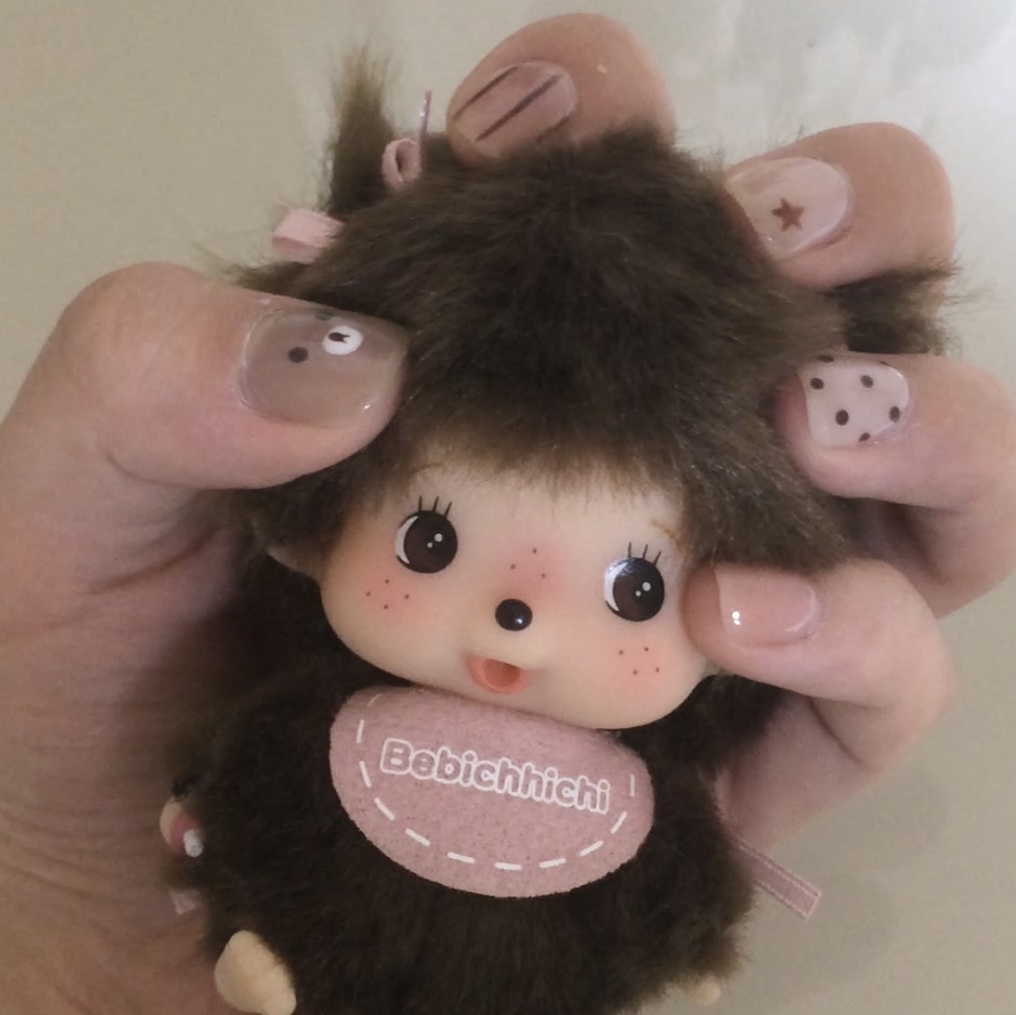 Monchhichi Bebichhichi Bighead SS Girl Key Chain Pink 착용 스타일