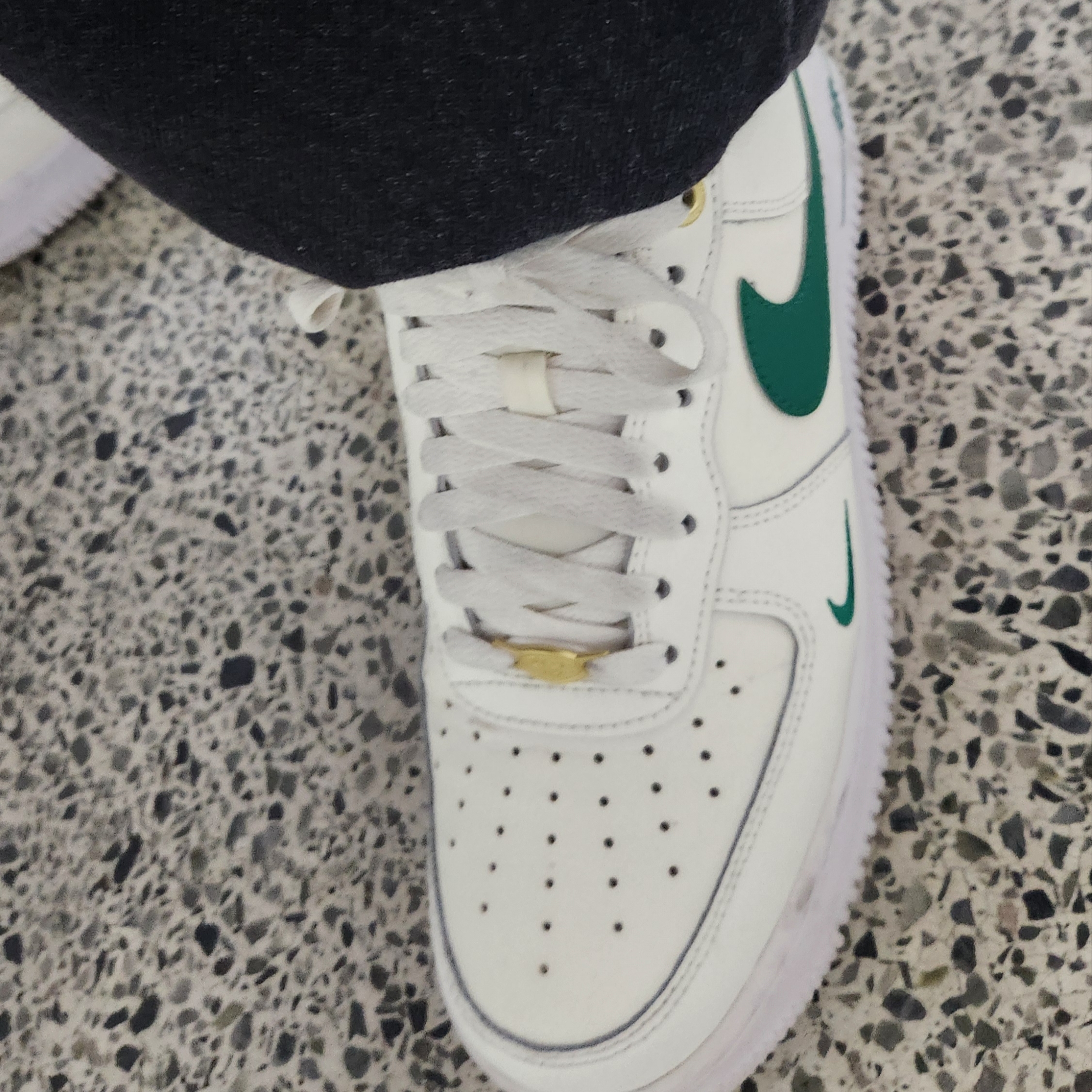 (W) Nike Air Force 1 '07 SE 40th Anniversary Join Forces Sail Malachite 착용 스타일