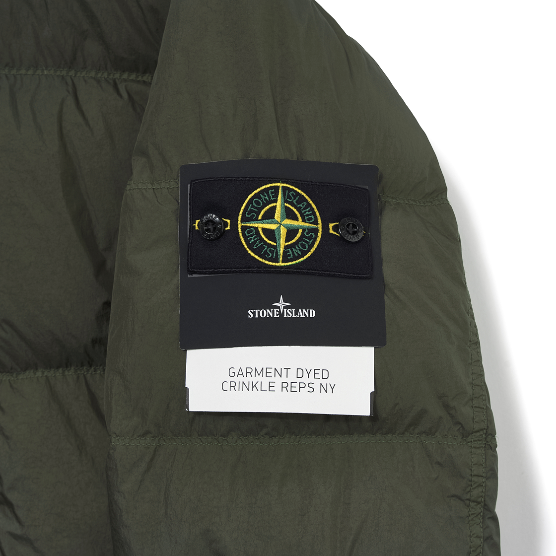 스톤 아일랜드 4100010 크링클 랩스 NY 리사이클 나일론 다운 자켓 윈드 레지스턴스 밀리터리 그린 - 25FW(Stone Island 4100010 Crinkle Reps NY Recycled Nylon Down Jacket with Wind Resistance Military Green - 25FW) - 4