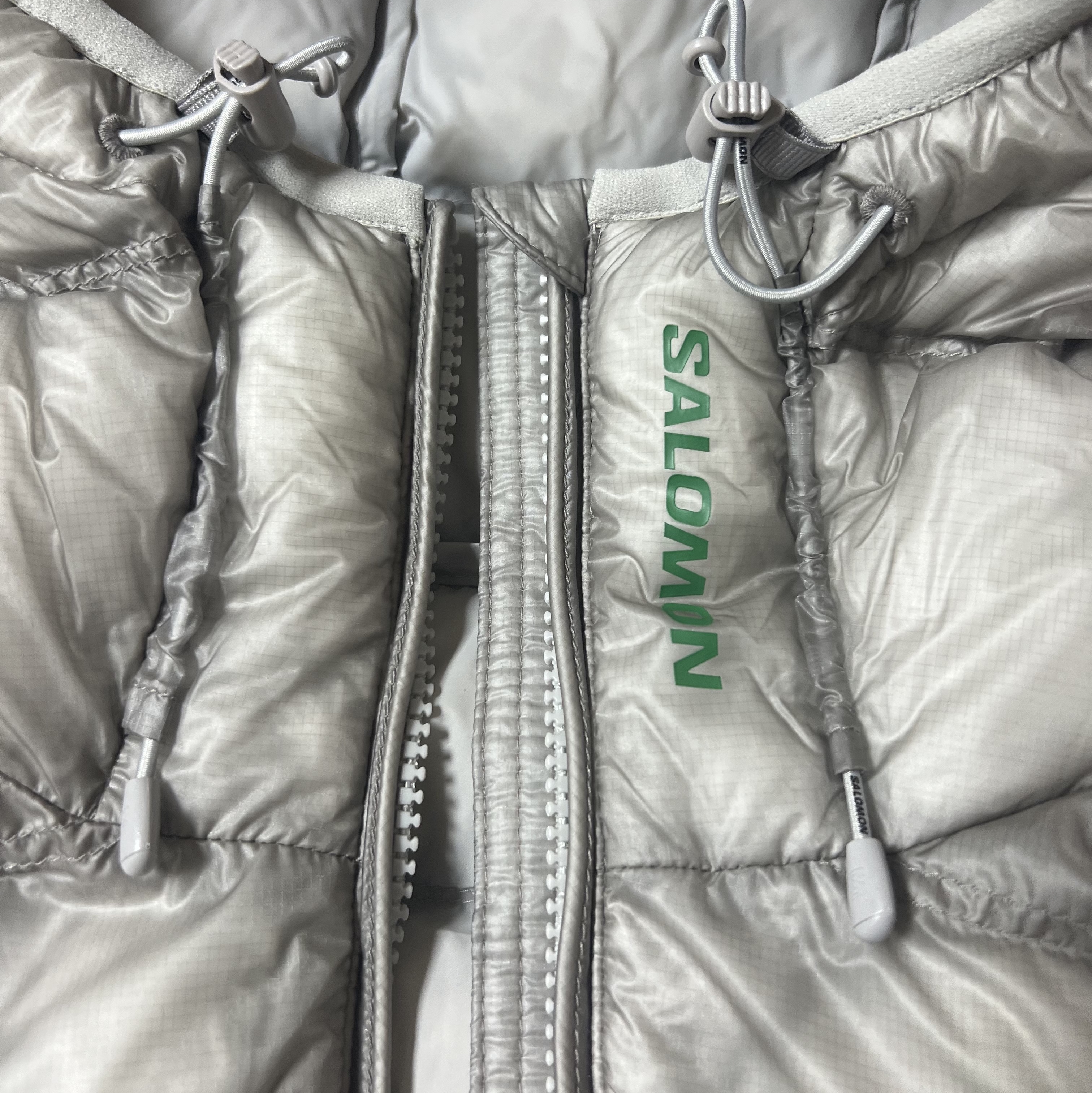 Salomon UNI Cross Insulation Jacket Light Grey 착용 스타일 - 2