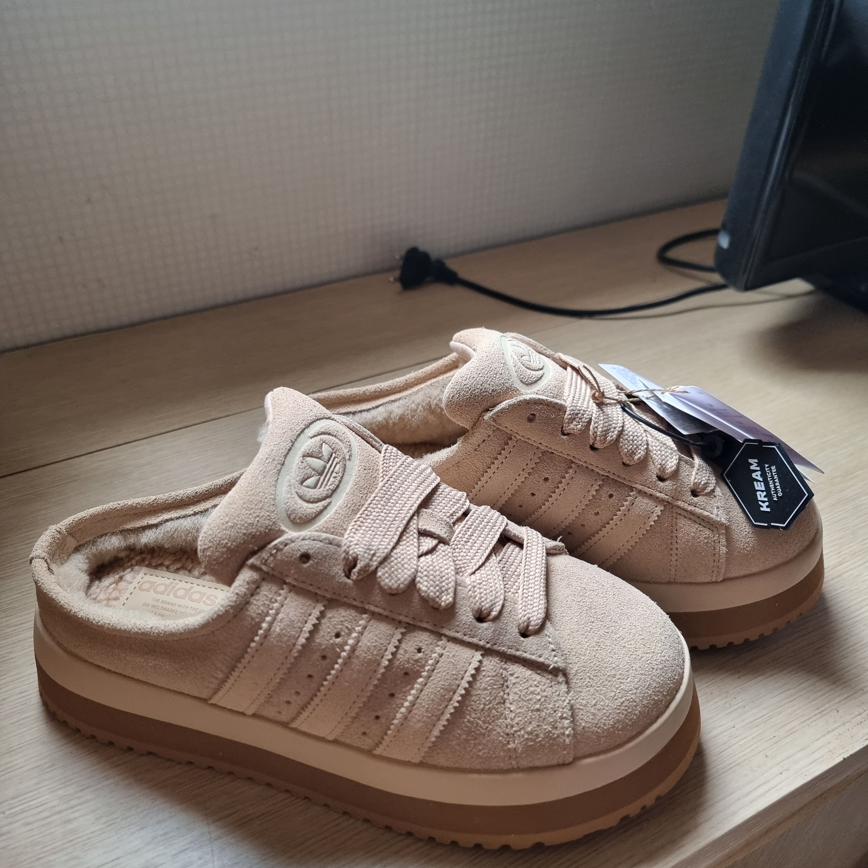(W) Adidas Campus 00s WTR Lo Magic Beige Gum 착용 스타일