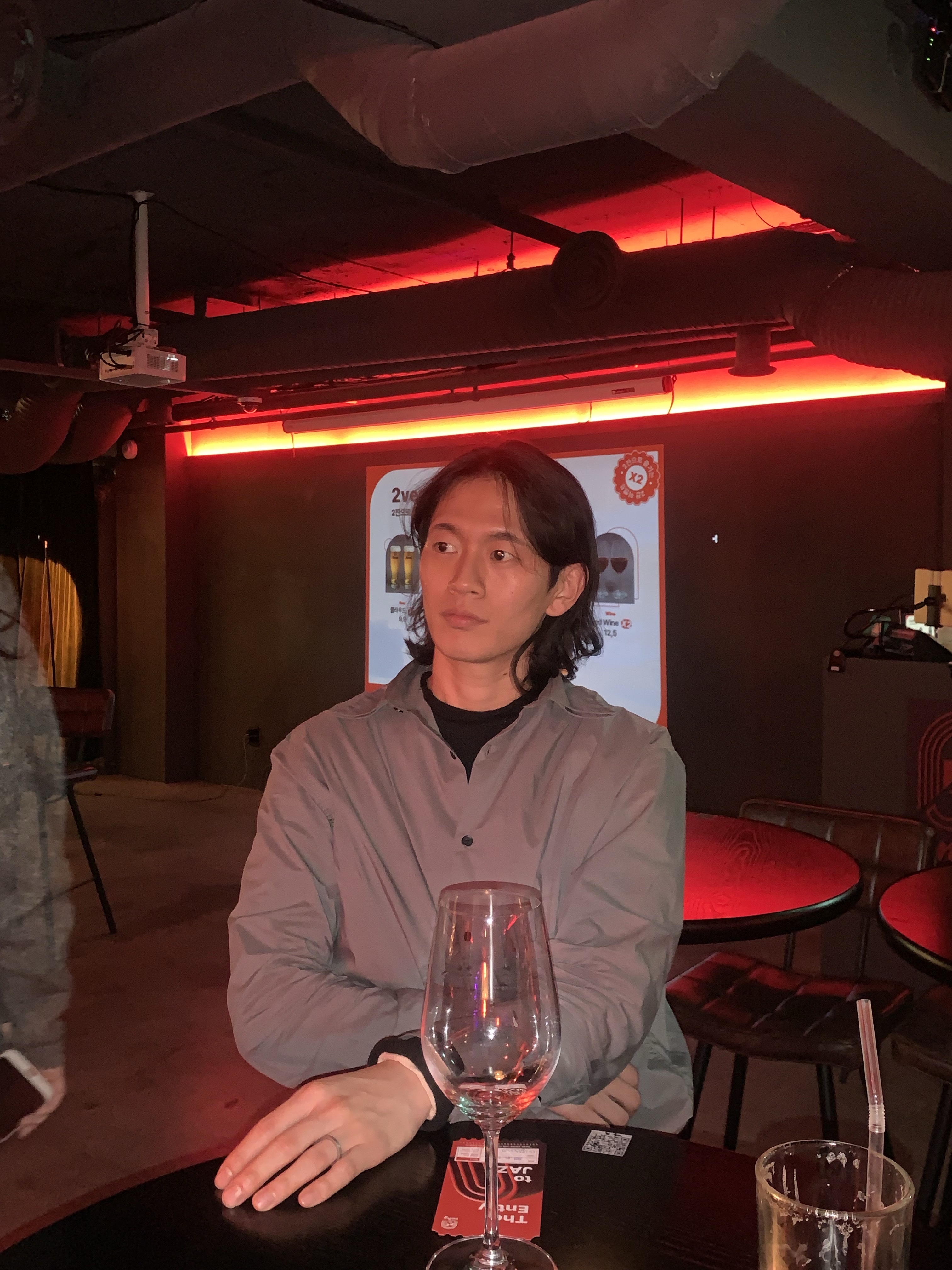 Cost per Kilo Raglan Sleeves Scarn Knit Black 착용 스타일 - 1