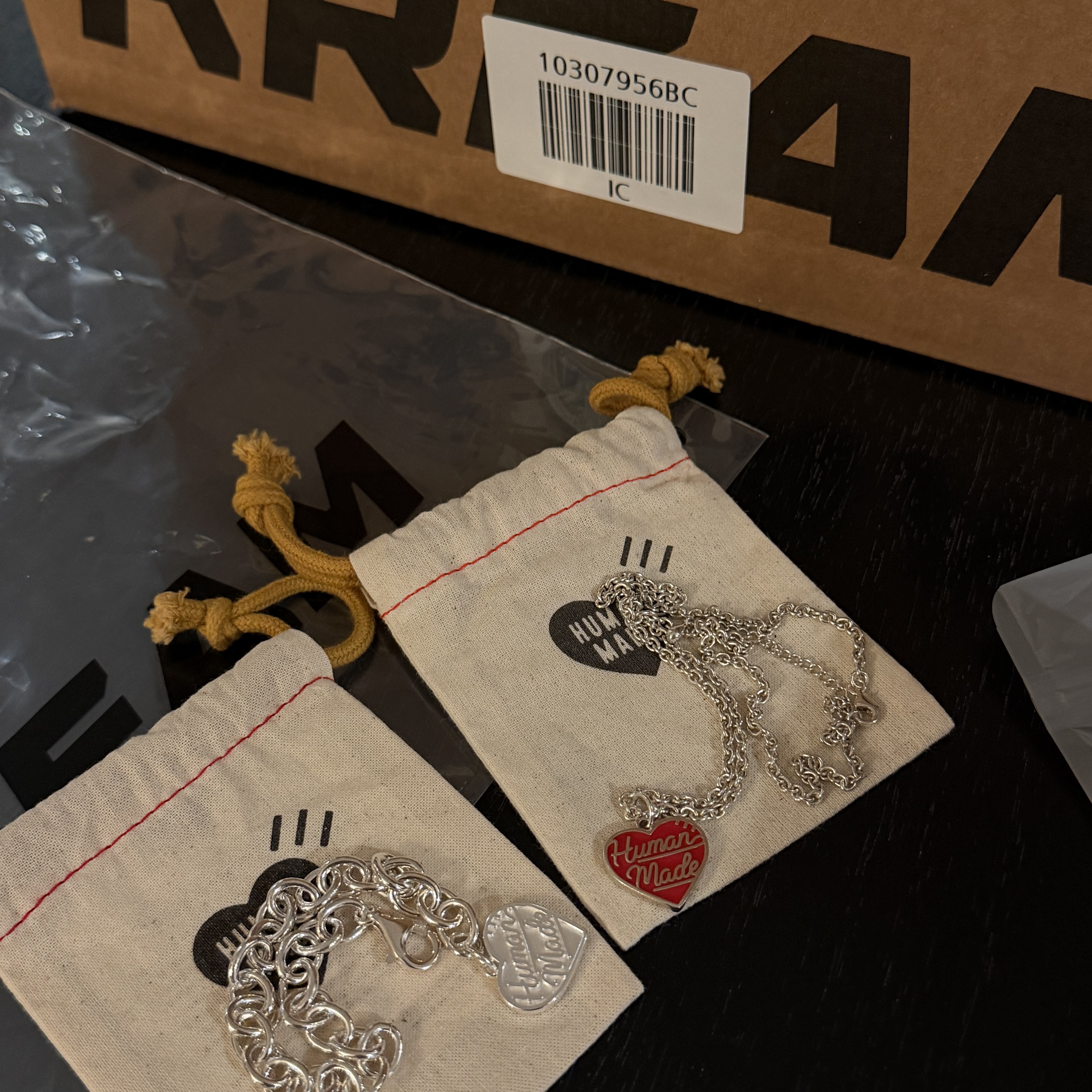 Human Made Heart Silver Bracelet Silver 착용 스타일