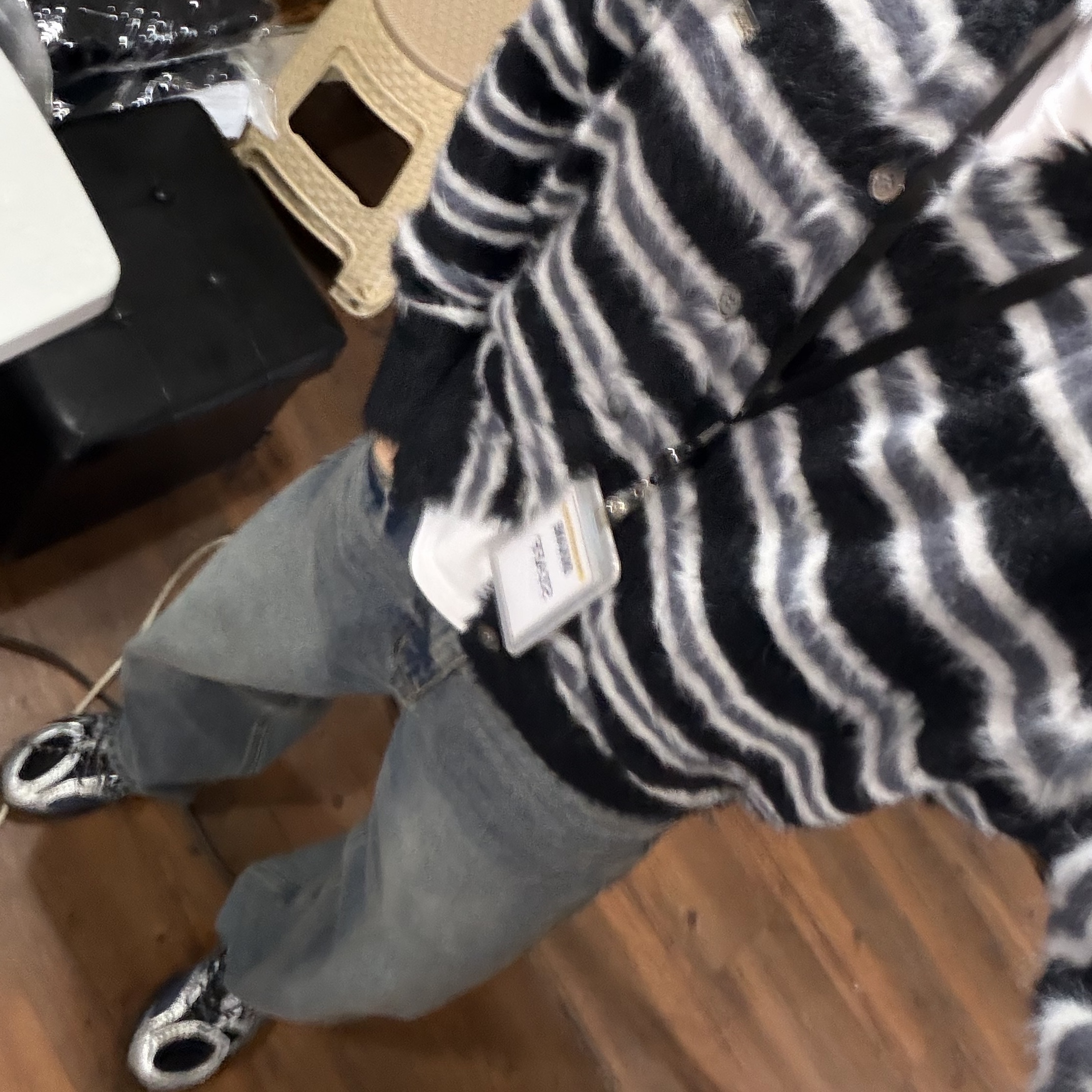 Asics Gel-Nimbus 10.1 Black Pure Silver - Korea Exclusive 착용 스타일
