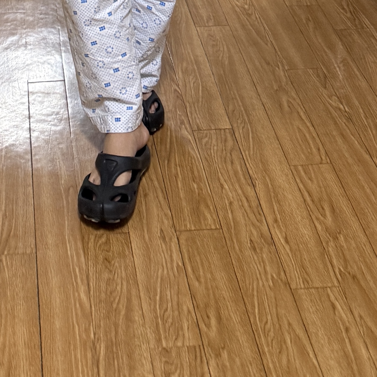 Keen Shanti Black Dawn Blue 착용 스타일