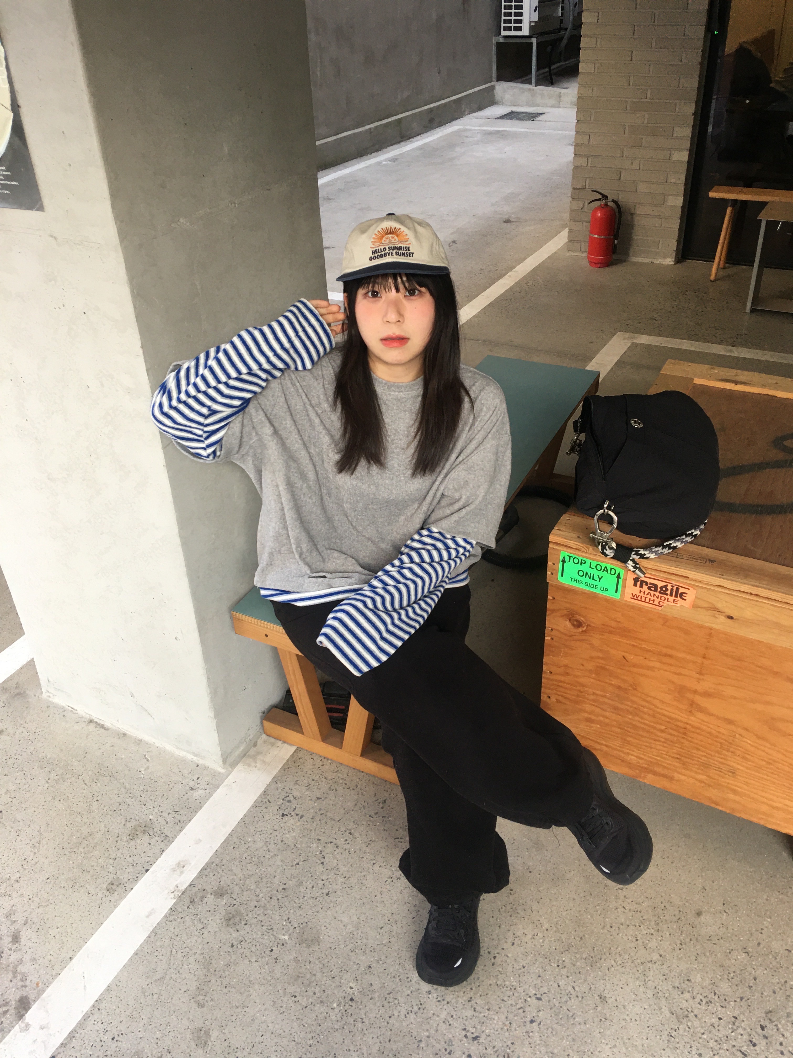 Nonnod Terry Layered T-shirts Grey 착용 스타일 - 2