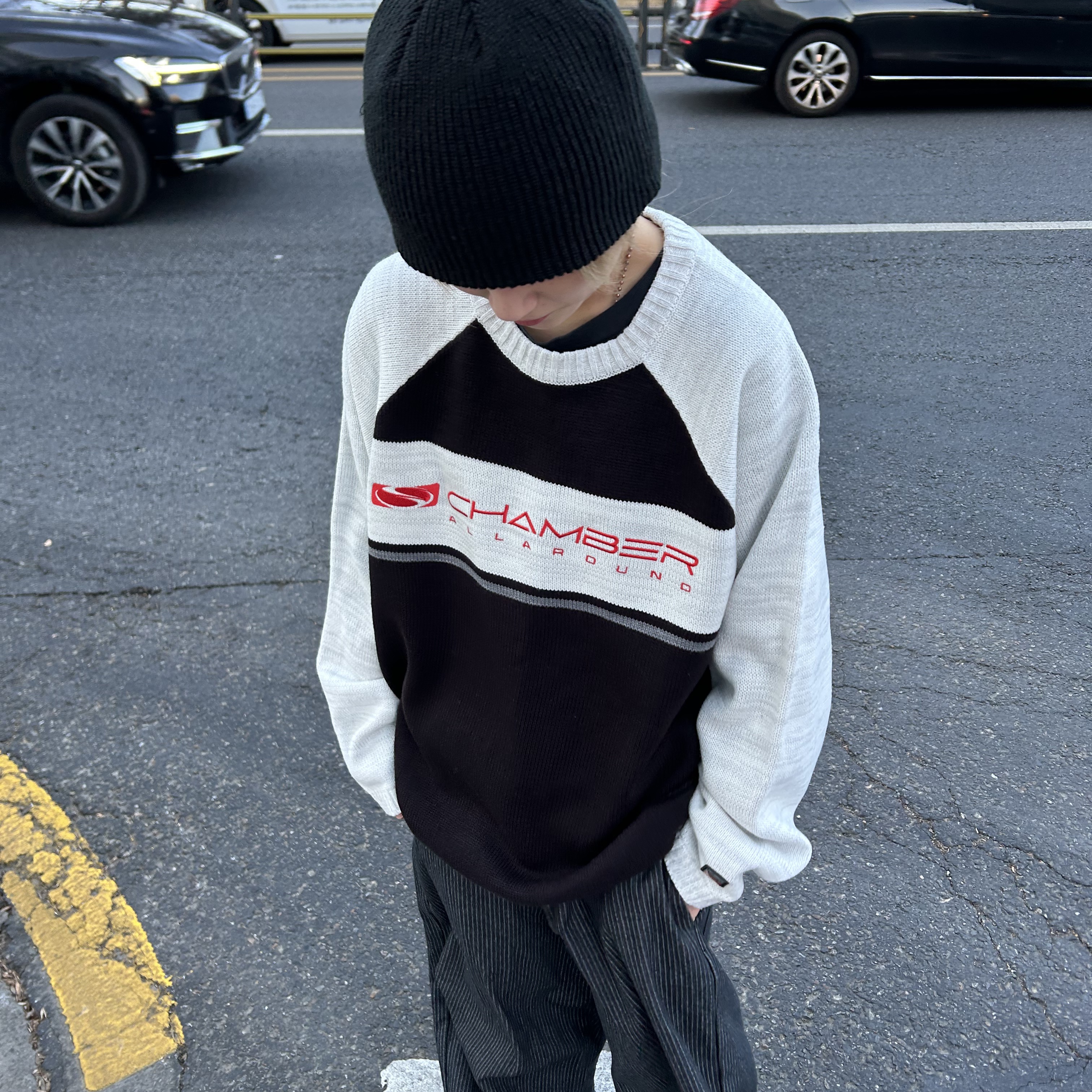 SPORT CHAMBER x Coca-Cola Sweater Black 착용 스타일 - 4