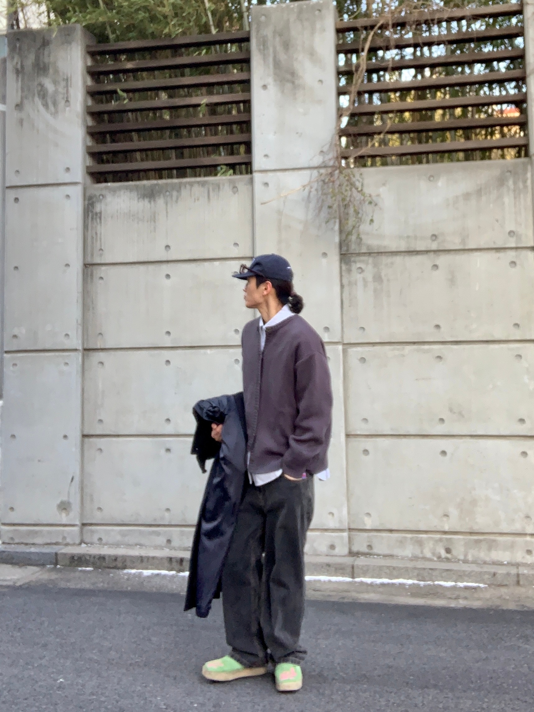 Clarks Originals x Salehe Bembury Lugger Cupsole Dark Green 착용 스타일 - 1